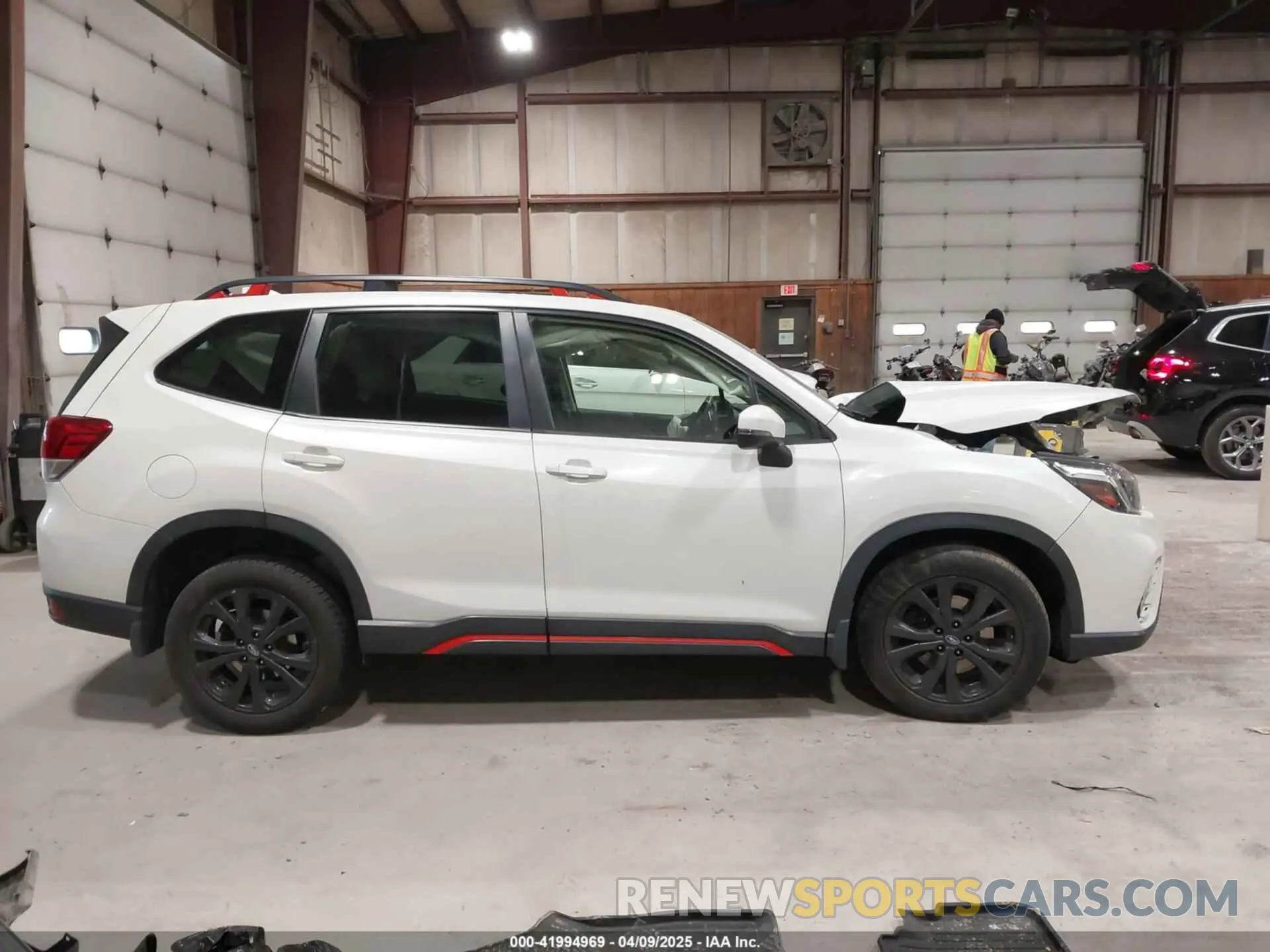 14 fotografías del automóvil dañado JF2SKAKC2KH568014 SUBARU FORESTER 2019