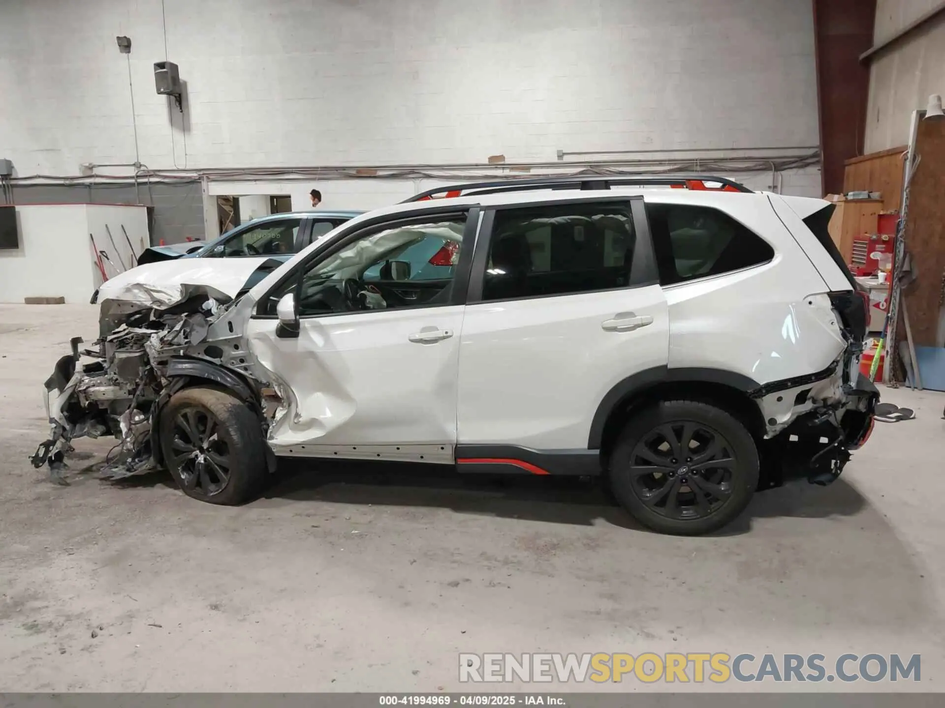 15 fotografías del automóvil dañado JF2SKAKC2KH568014 SUBARU FORESTER 2019