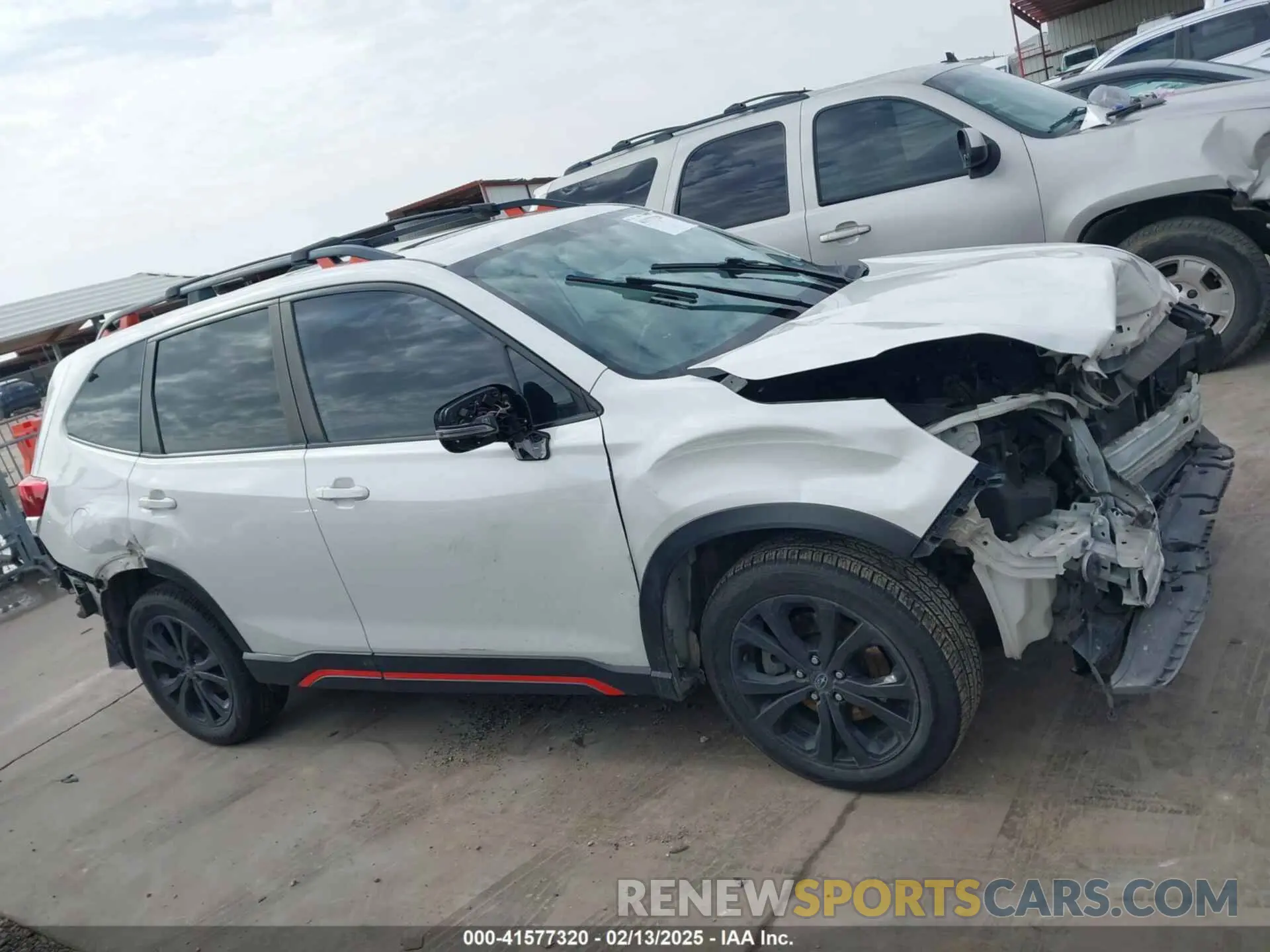 14 fotografías del automóvil dañado JF2SKAPC5KH488263 SUBARU FORESTER 2019