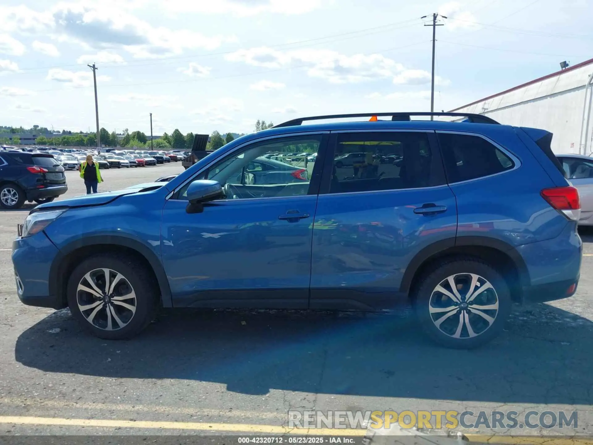15 fotografías del automóvil dañado JF2SKASC5KH560361 SUBARU FORESTER 2019