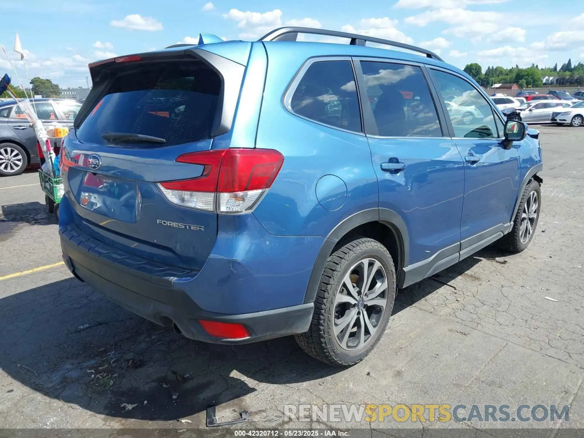 4 fotografías del automóvil dañado JF2SKASC5KH560361 SUBARU FORESTER 2019
