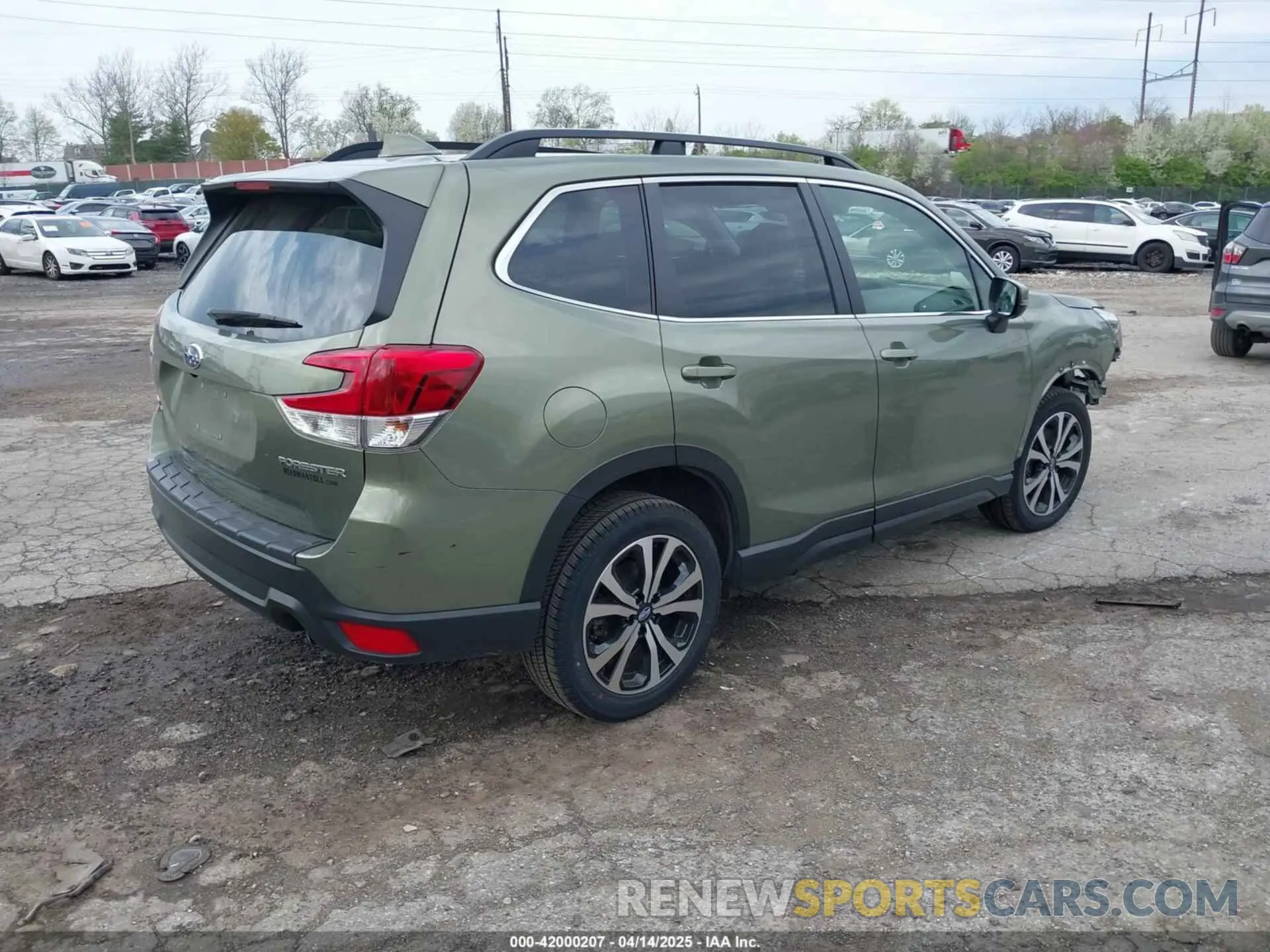 4 fotografías del automóvil dañado JF2SKASC6KH431965 SUBARU FORESTER 2019