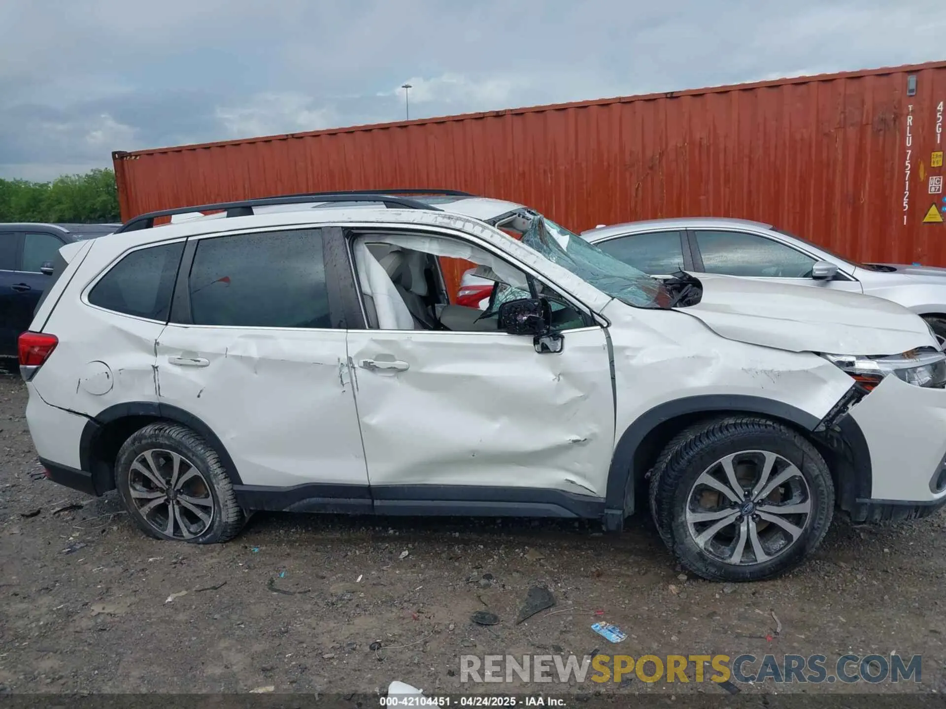 12 fotografías del automóvil dañado JF2SKAUC3KH495667 SUBARU FORESTER 2019