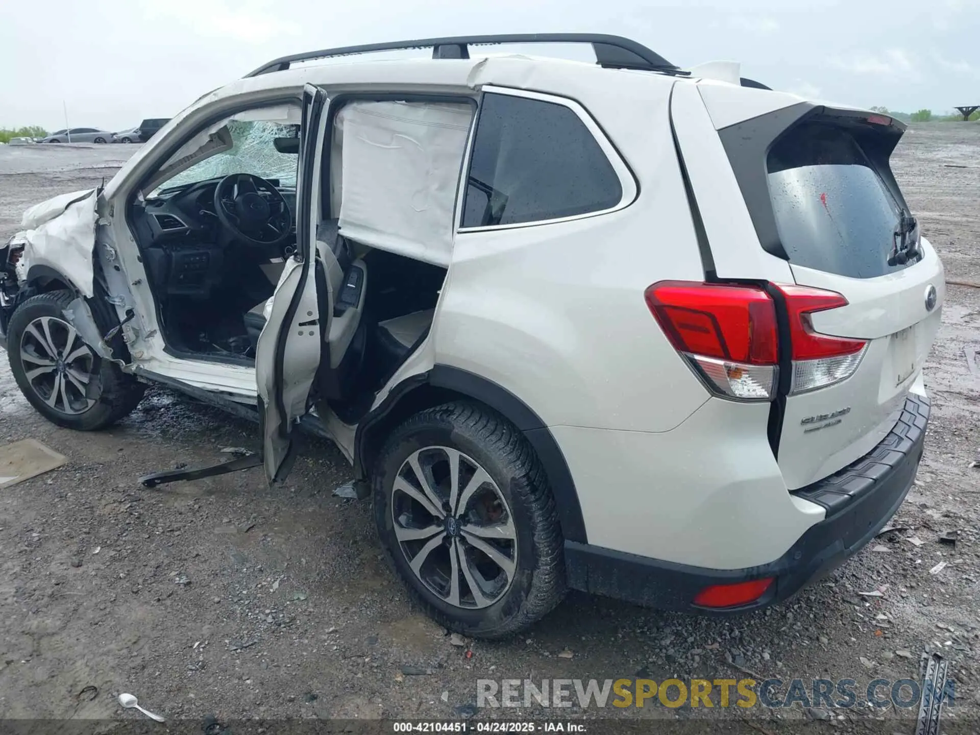 3 fotografías del automóvil dañado JF2SKAUC3KH495667 SUBARU FORESTER 2019