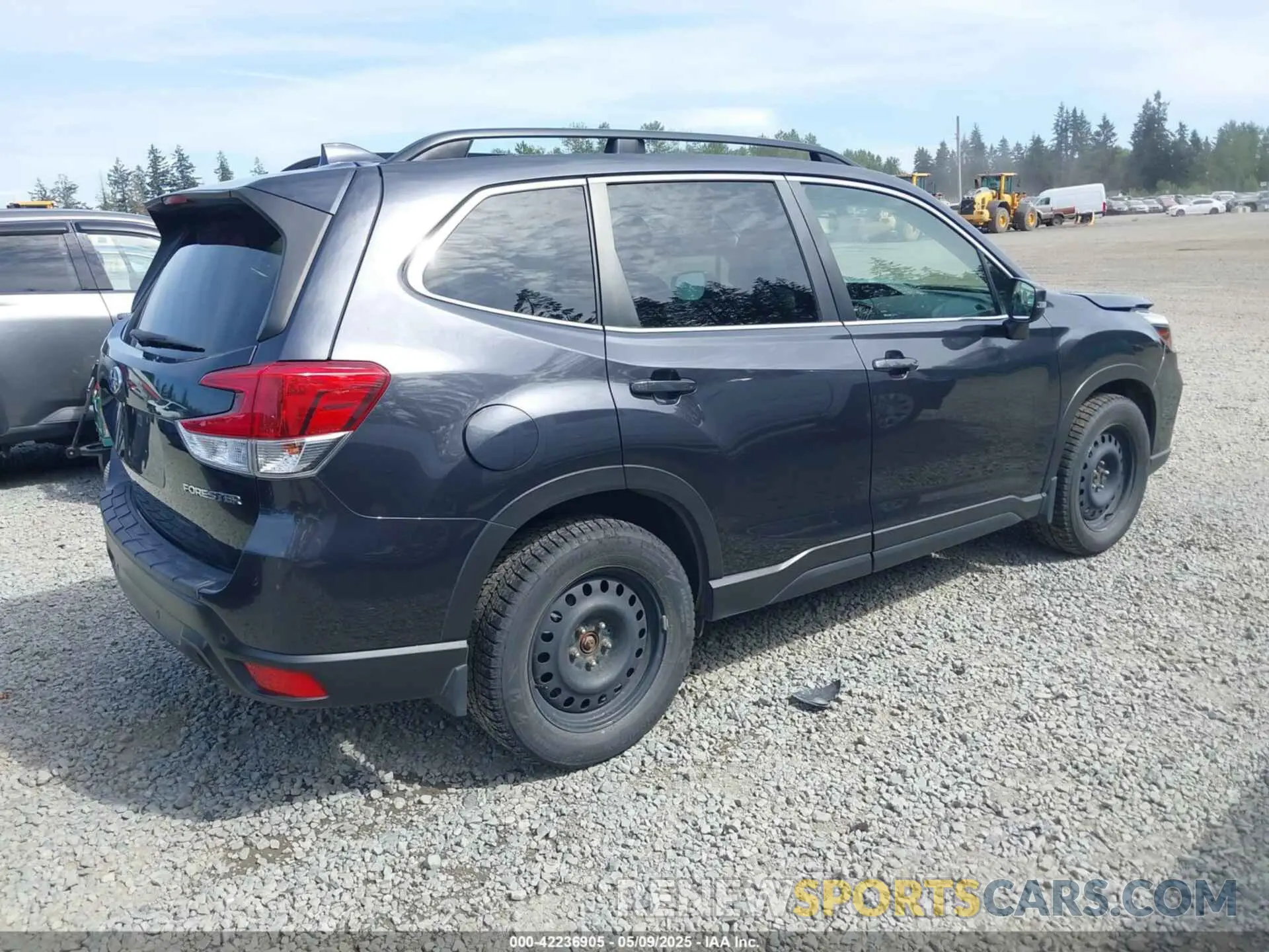 4 fotografías del automóvil dañado JF2SKAUC3KH526058 SUBARU FORESTER 2019