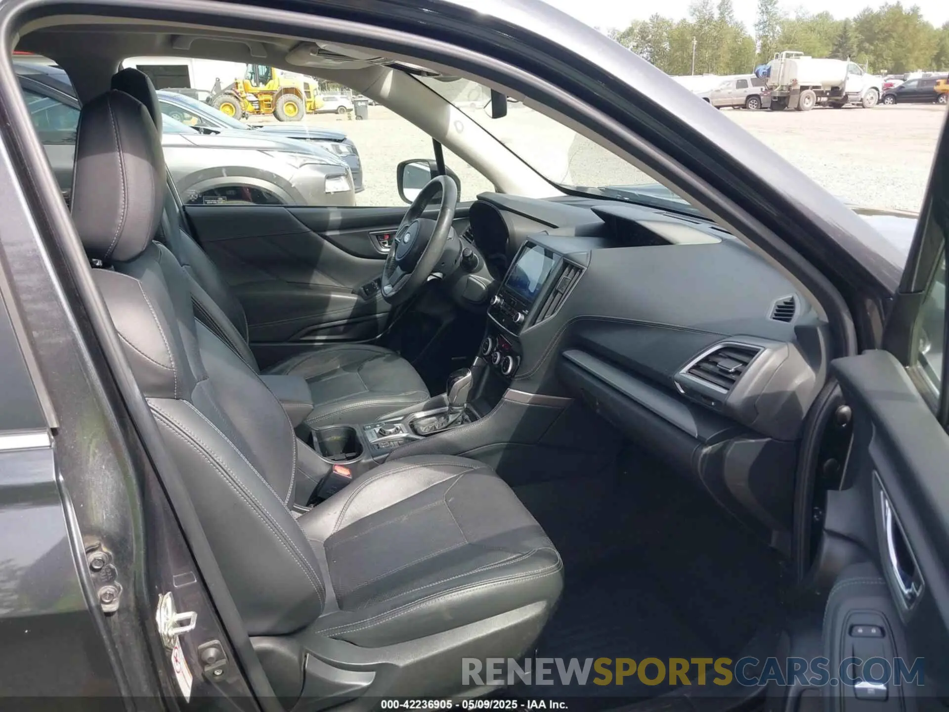 5 fotografías del automóvil dañado JF2SKAUC3KH526058 SUBARU FORESTER 2019