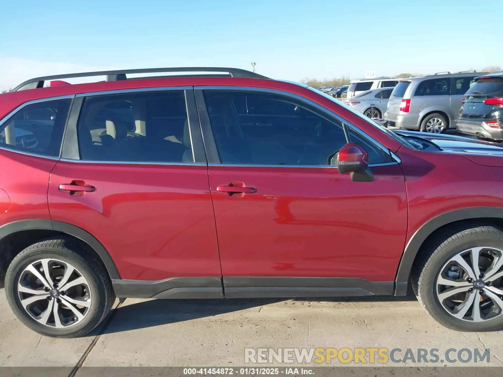 13 fotografías del automóvil dañado JF2SKAUC3KH590813 SUBARU FORESTER 2019