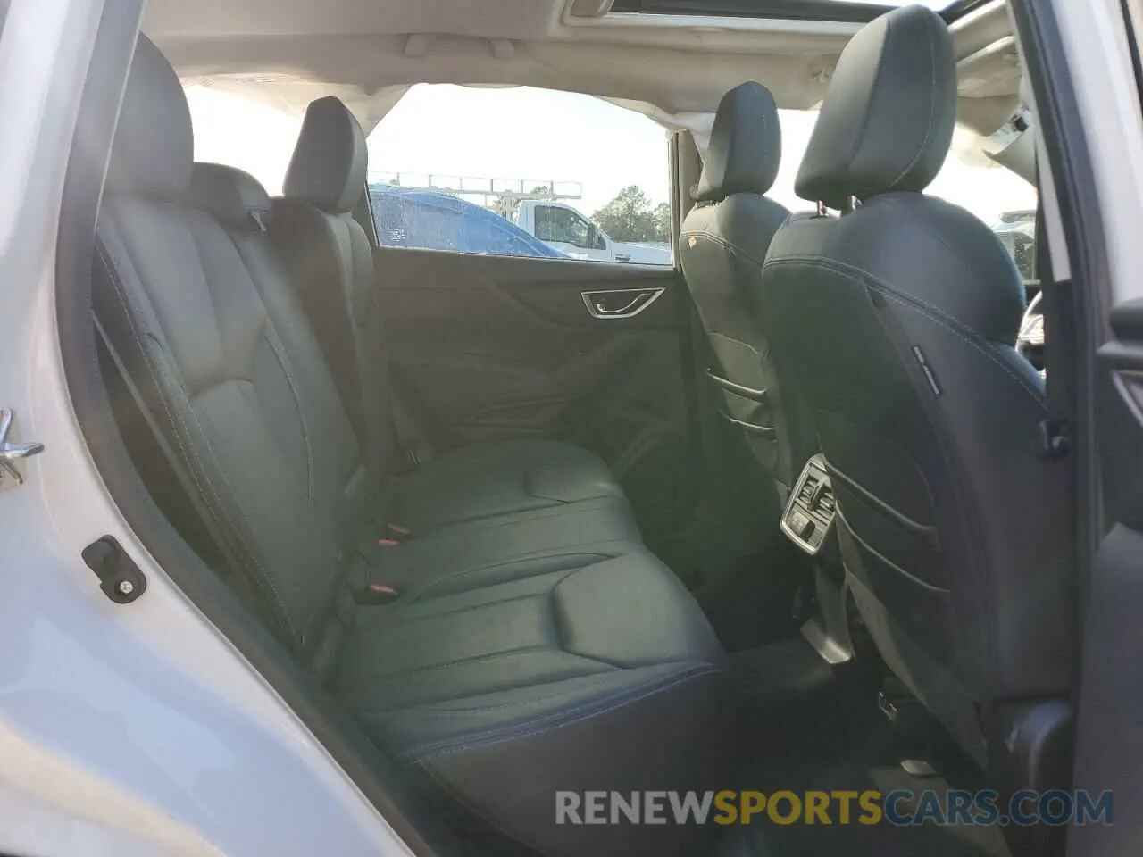 11 fotografías del automóvil dañado JF2SKAUC4KH403675 SUBARU FORESTER 2019
