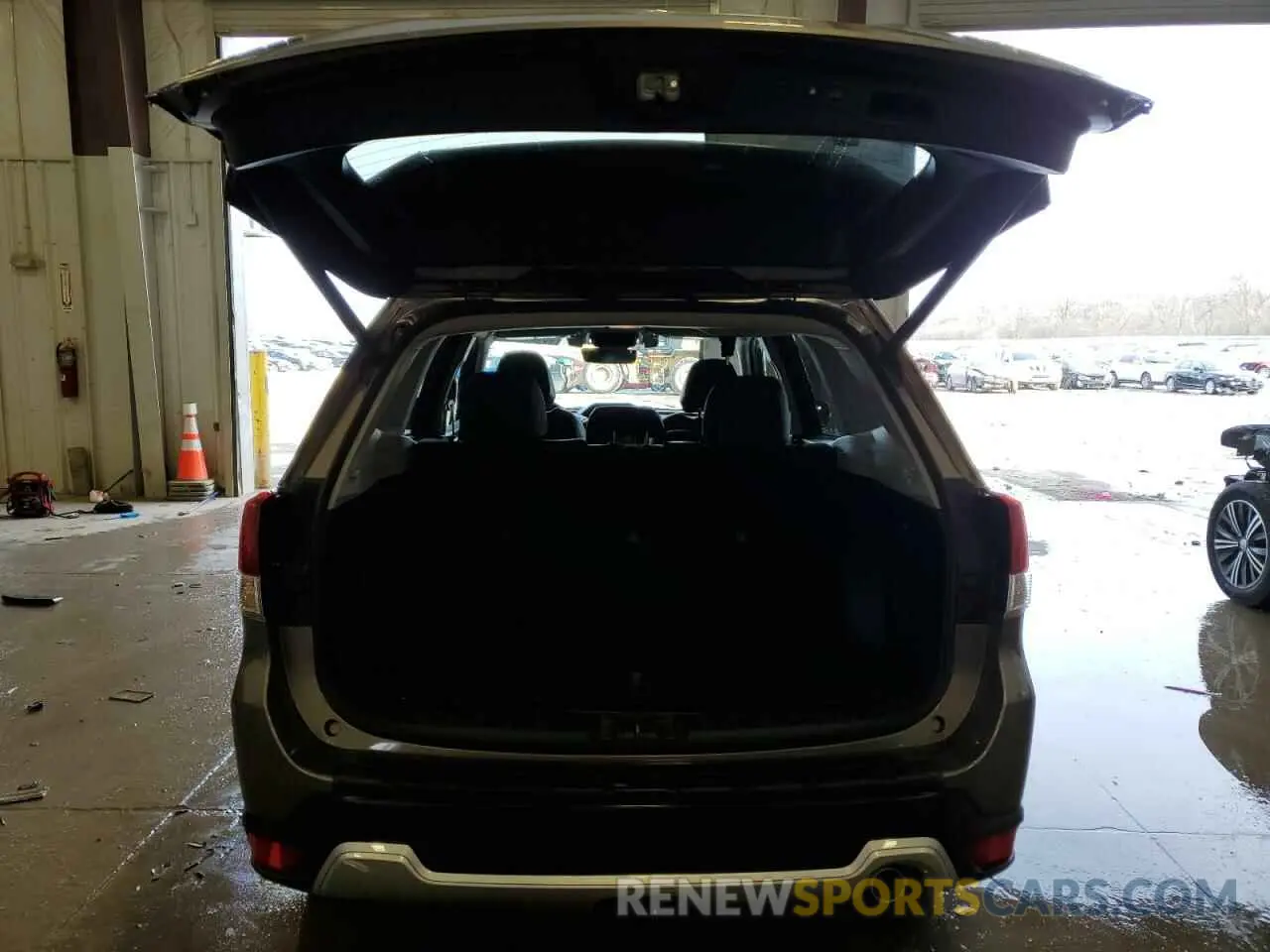 6 fotografías del automóvil dañado JF2SKAWC0KH512275 SUBARU FORESTER 2019