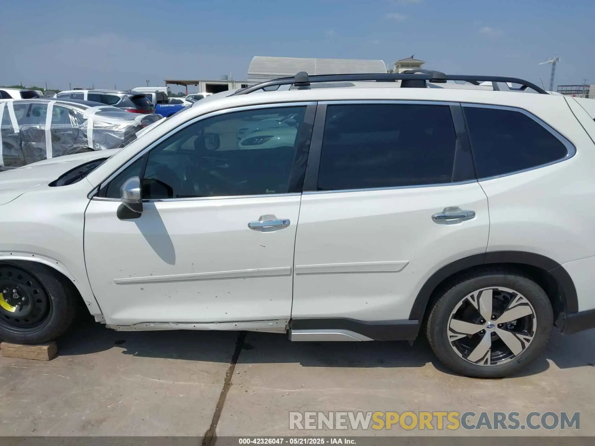 13 fotografías del automóvil dañado JF2SKAWC2KH595689 SUBARU FORESTER 2019