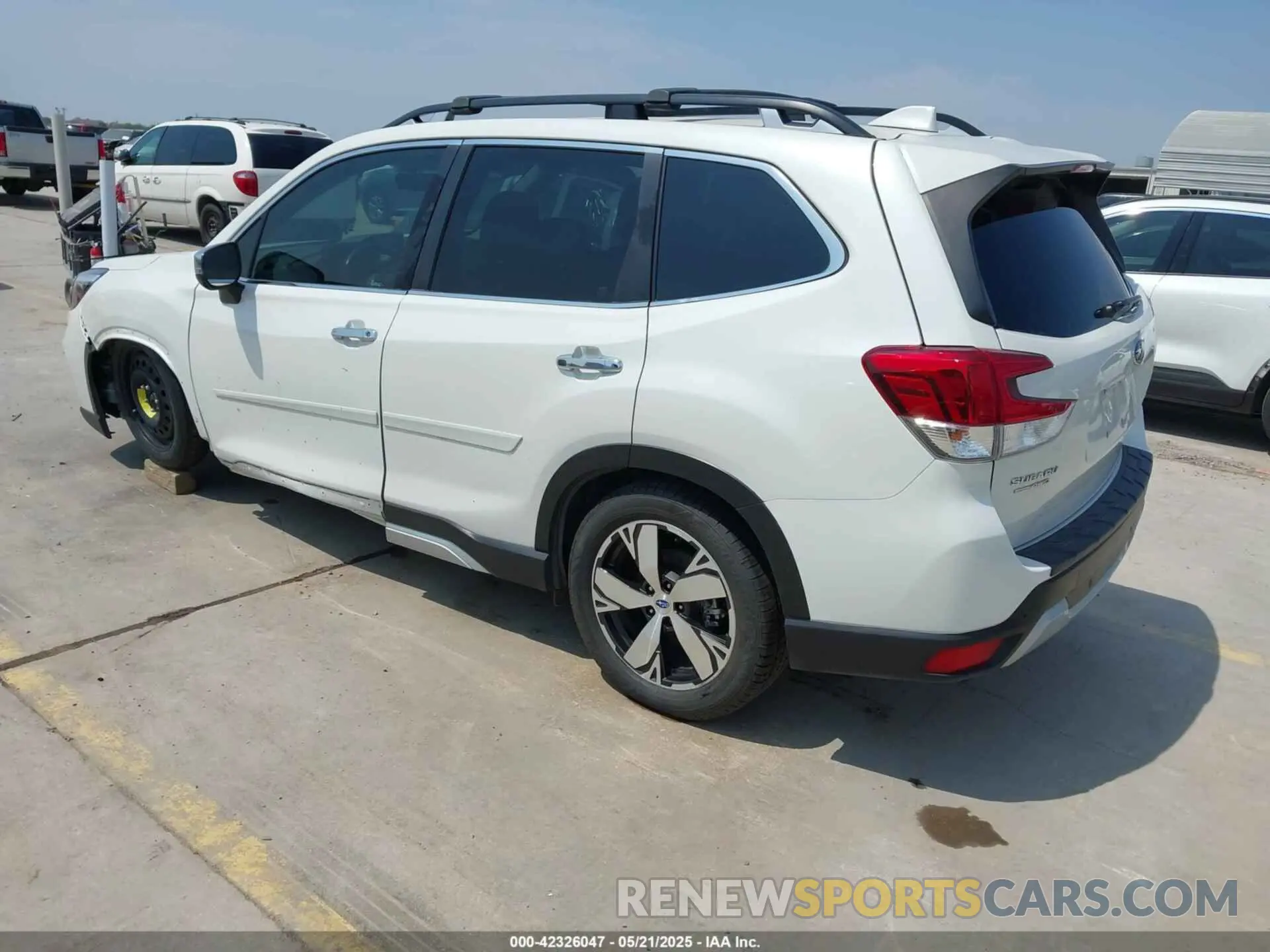 3 fotografías del automóvil dañado JF2SKAWC2KH595689 SUBARU FORESTER 2019