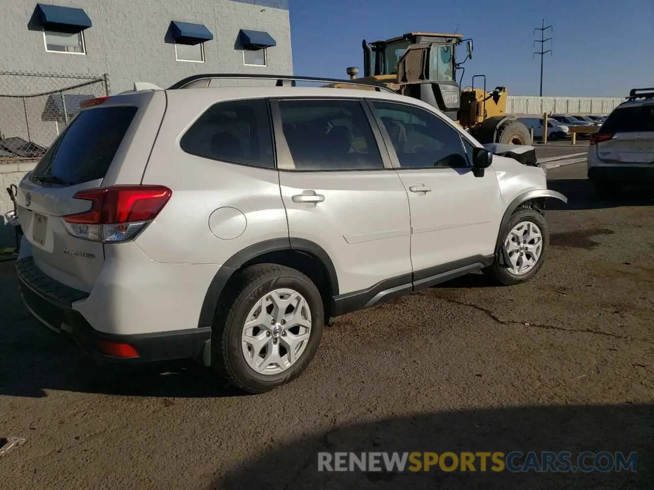 3 fotografías del automóvil dañado JF2SKADC5LH433494 SUBARU FORESTER 2020