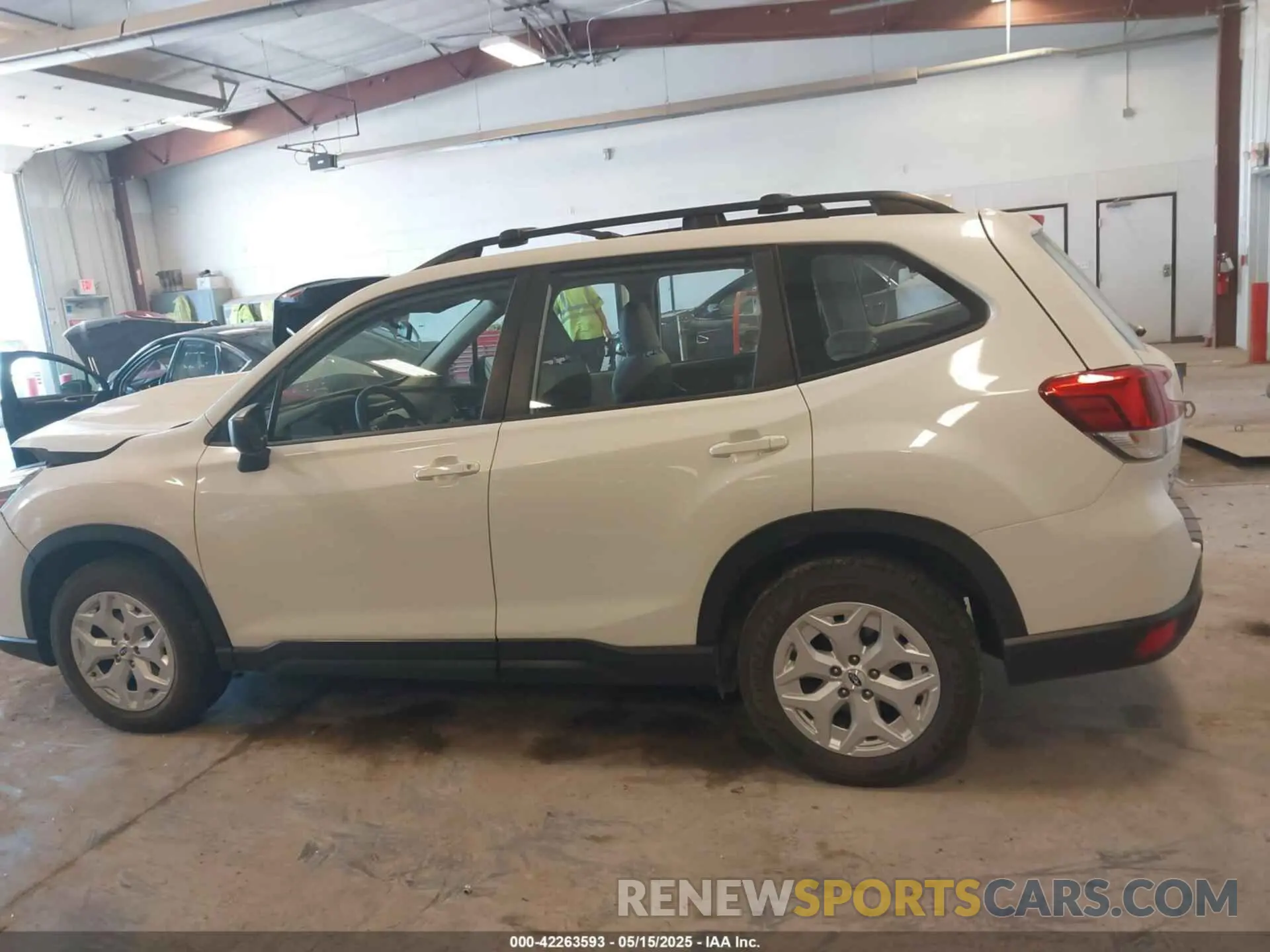 14 fotografías del automóvil dañado JF2SKADC5LH441045 SUBARU FORESTER 2020