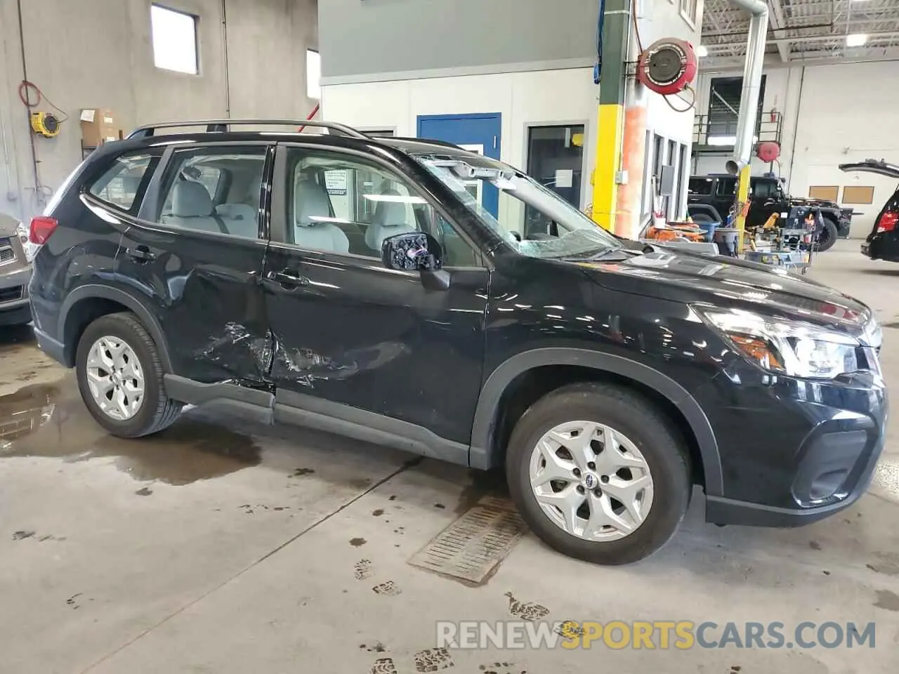 4 fotografías del automóvil dañado JF2SKADC5LH496322 SUBARU FORESTER 2020