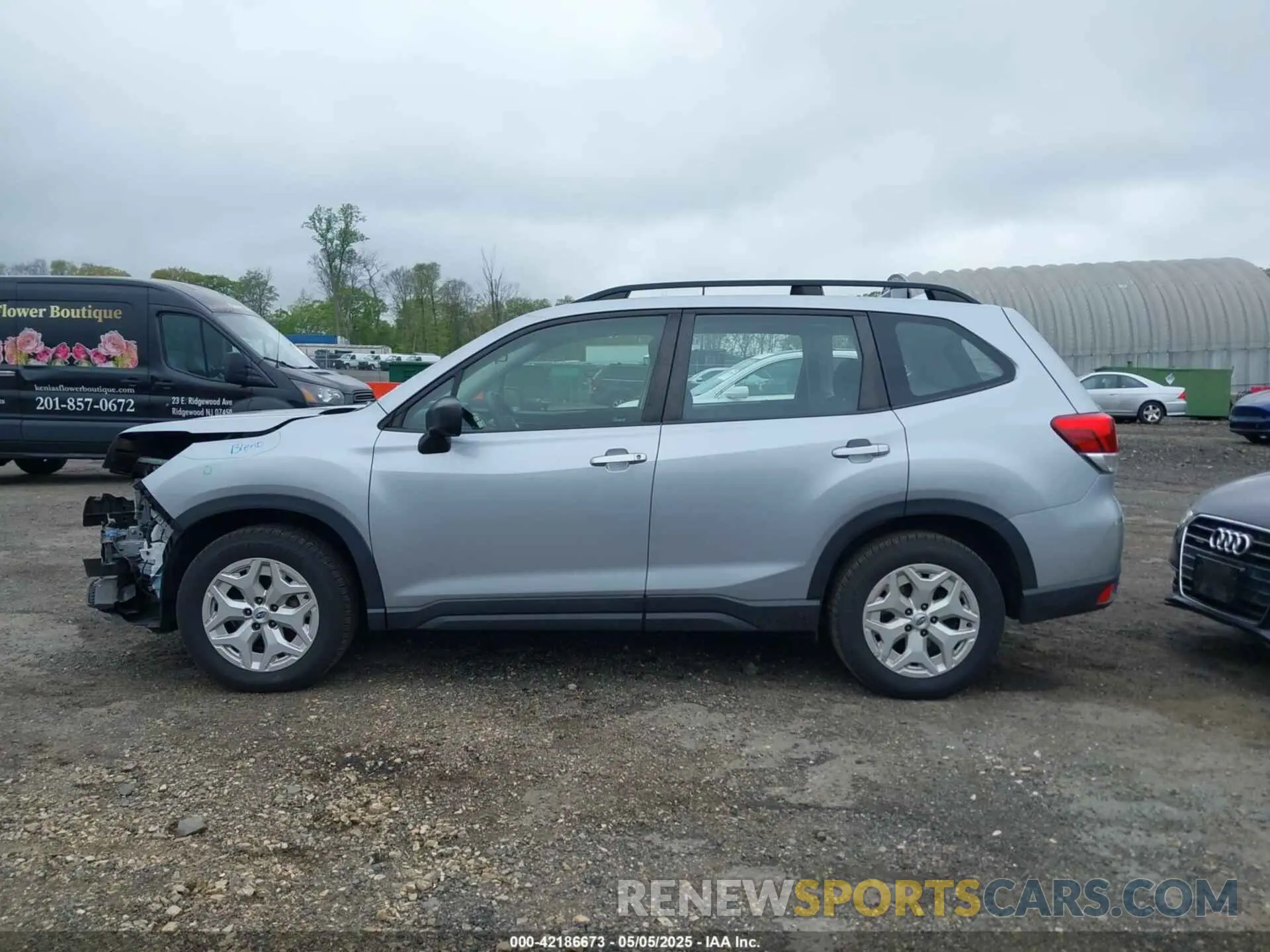14 fotografías del automóvil dañado JF2SKADC7LH428166 SUBARU FORESTER 2020