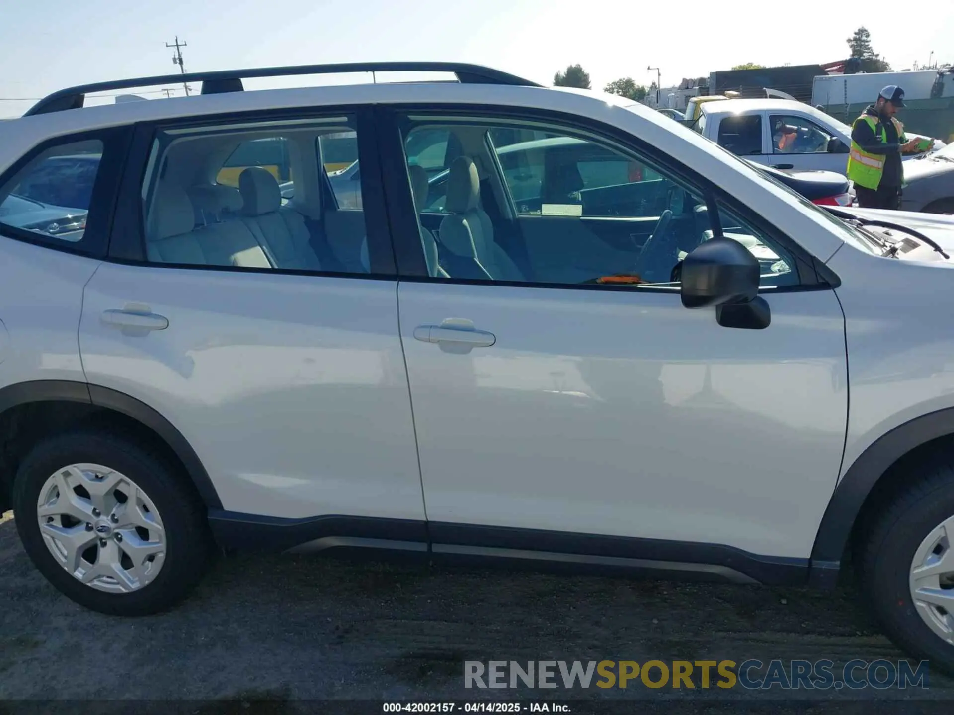 13 fotografías del automóvil dañado JF2SKADCXLH526608 SUBARU FORESTER 2020