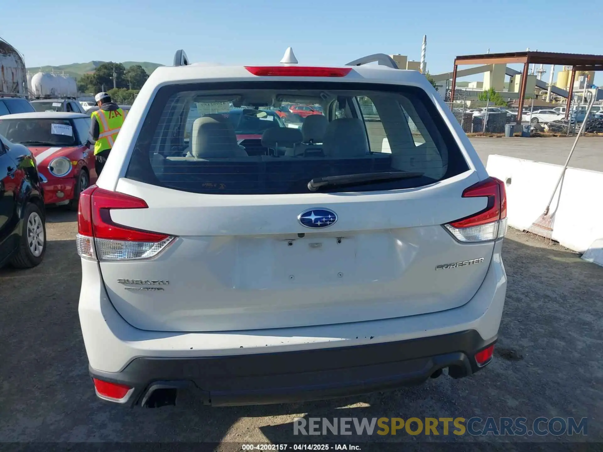 16 fotografías del automóvil dañado JF2SKADCXLH526608 SUBARU FORESTER 2020