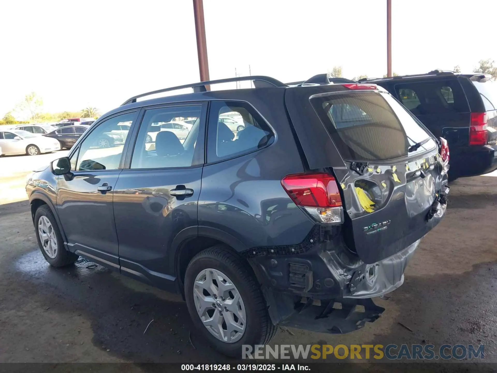15 fotografías del automóvil dañado JF2SKADCXLH583732 SUBARU FORESTER 2020