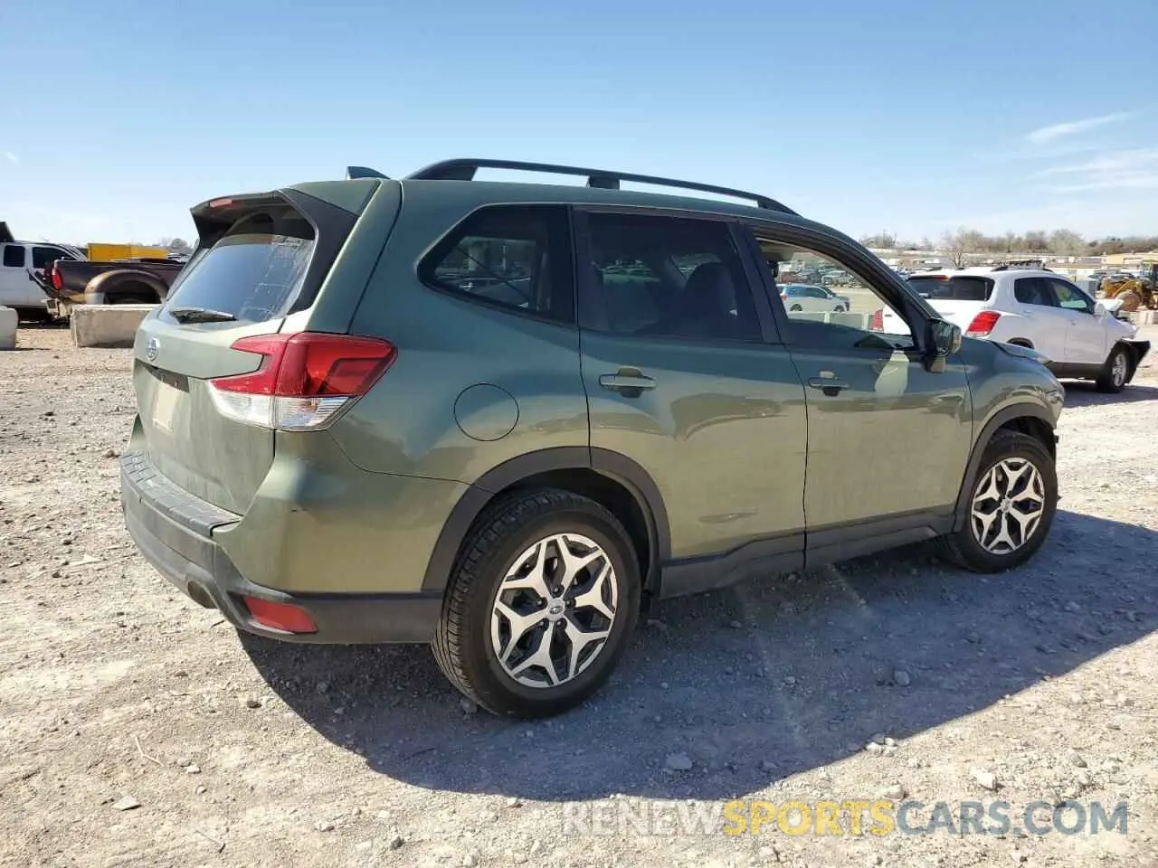 3 fotografías del automóvil dañado JF2SKAGC0LH467953 SUBARU FORESTER 2020