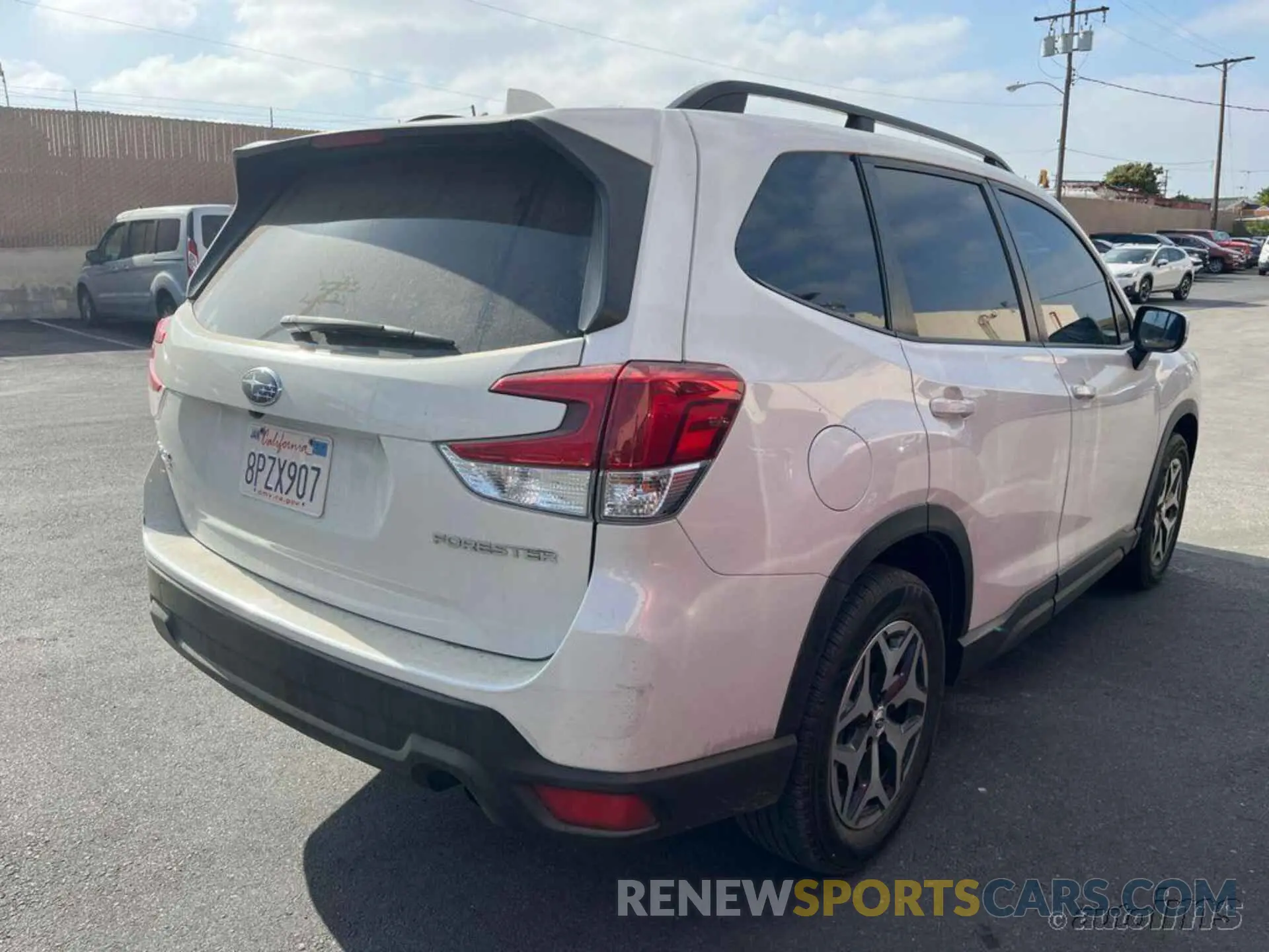 9 fotografías del automóvil dañado JF2SKAGC2LH450099 SUBARU FORESTER 2020