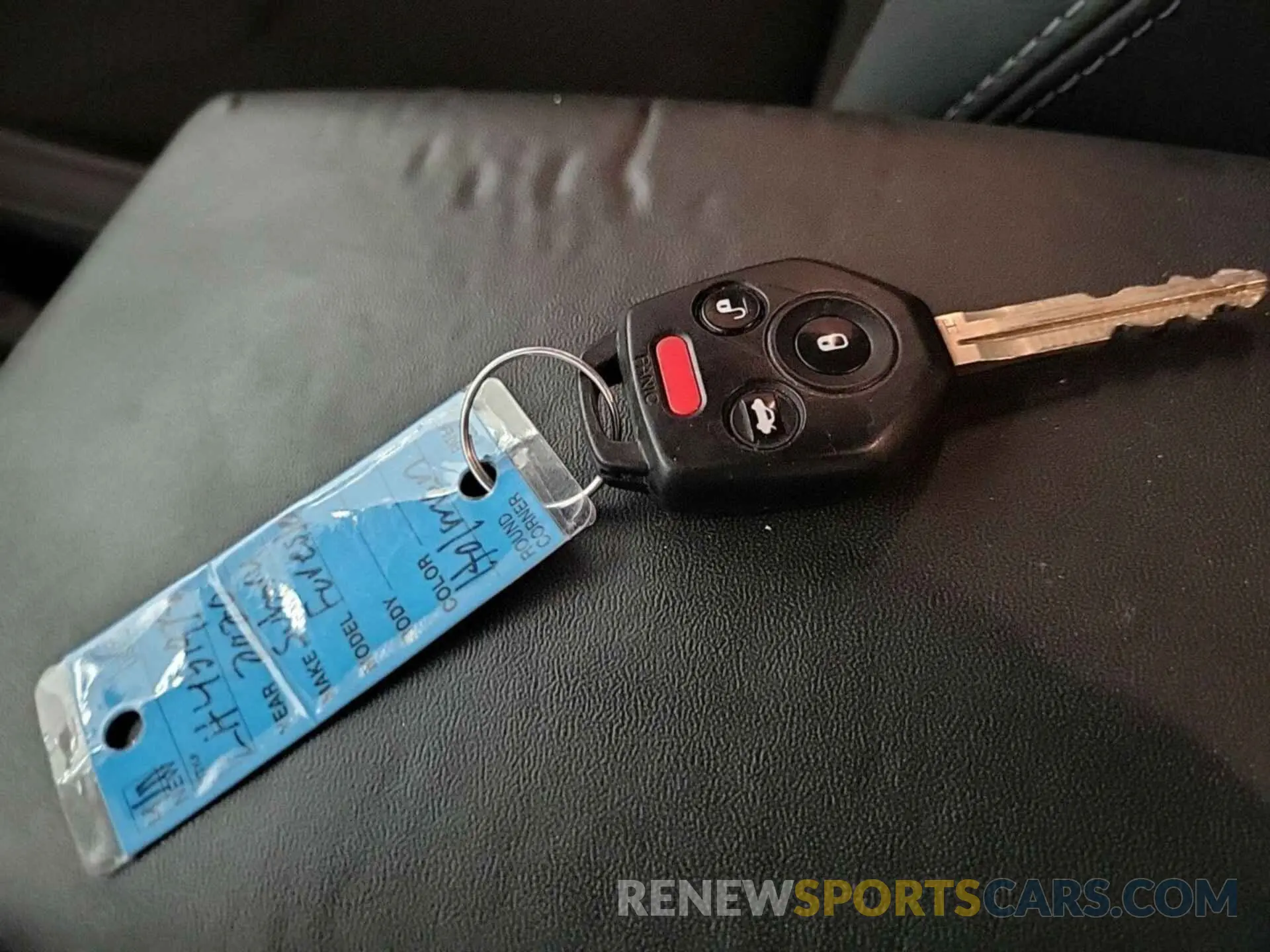 2 fotografías del automóvil dañado JF2SKAGC2LH451978 SUBARU FORESTER 2020