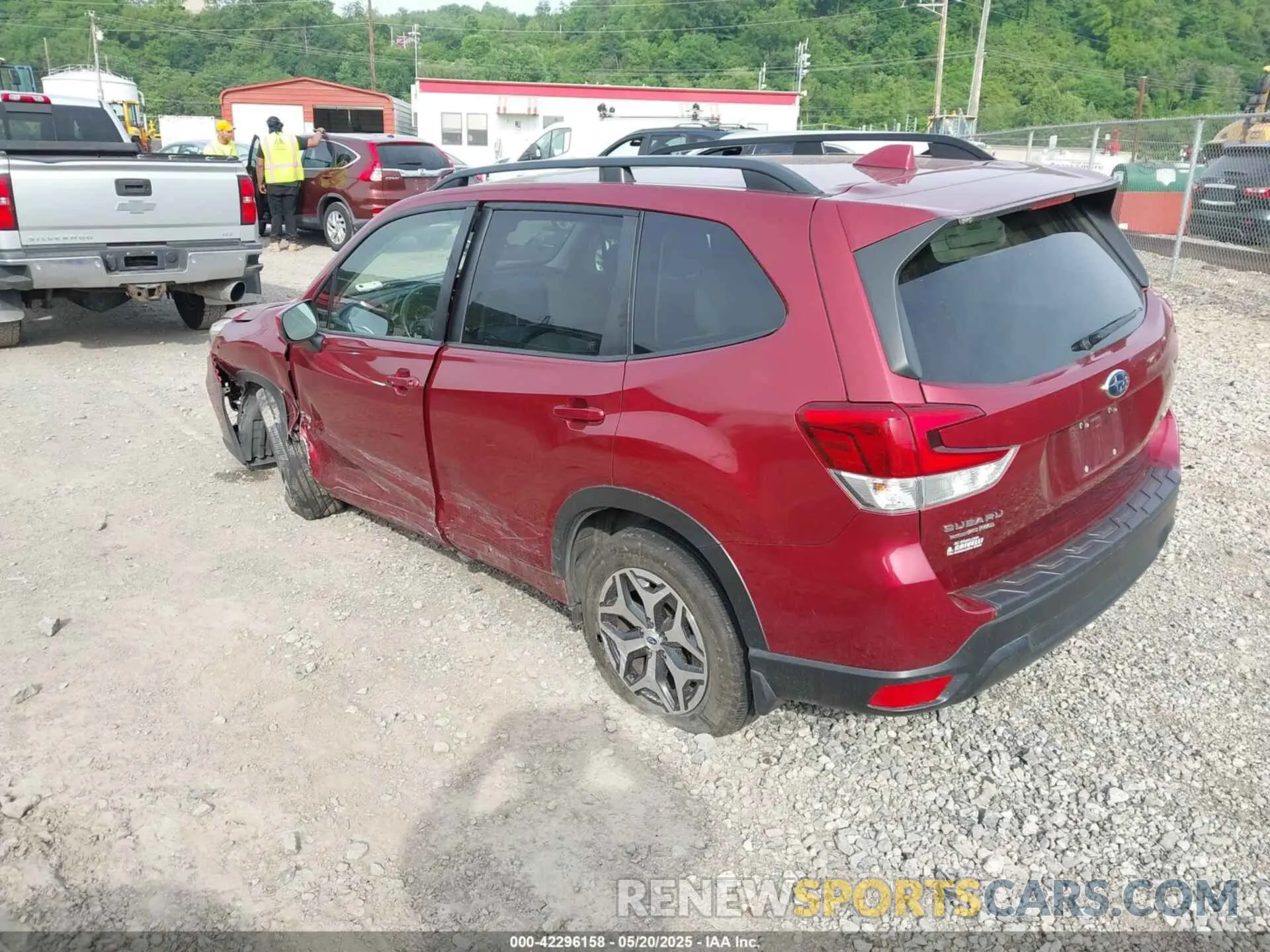 3 fotografías del automóvil dañado JF2SKAGC3LH411974 SUBARU FORESTER 2020