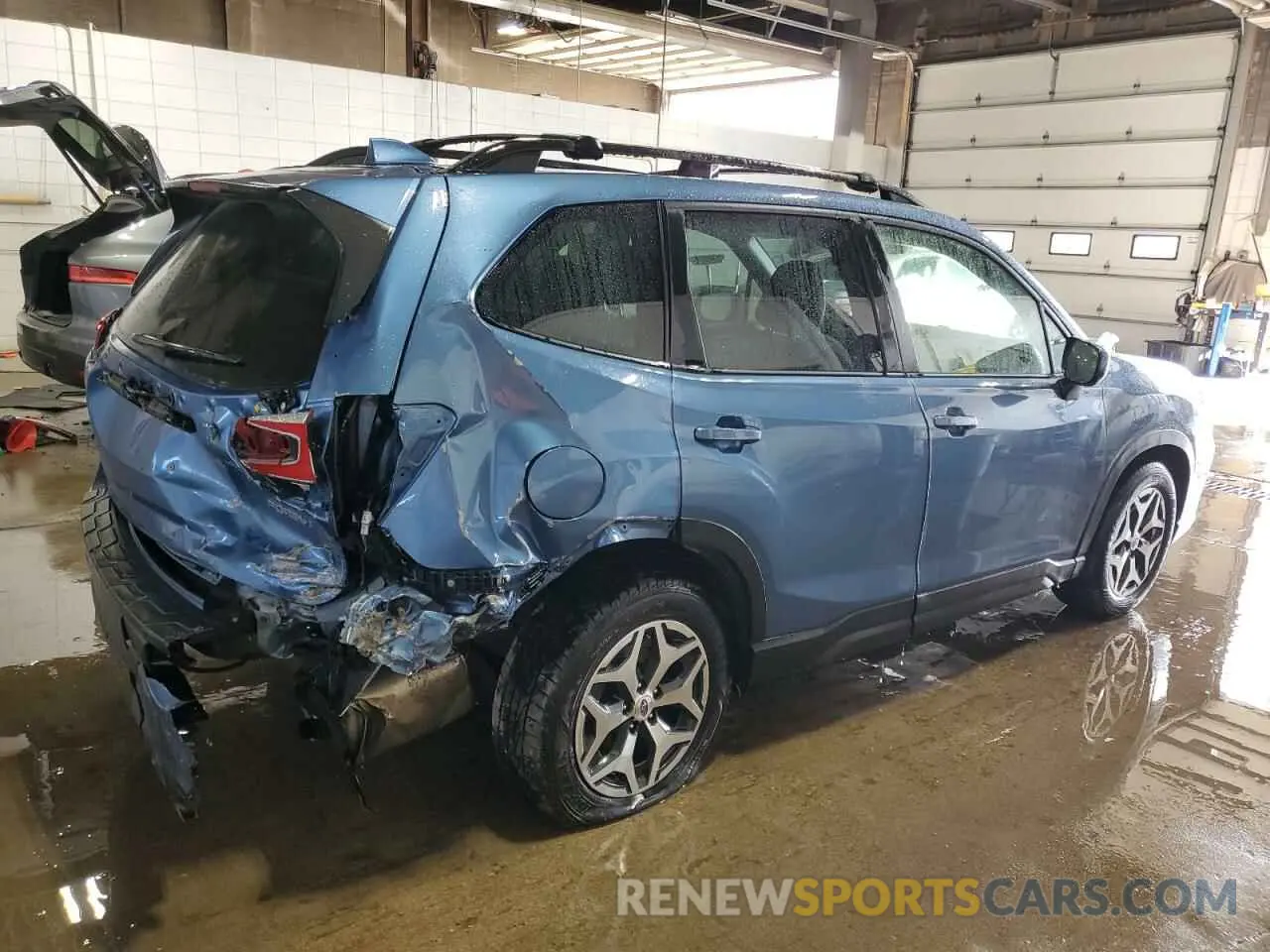 3 fotografías del automóvil dañado JF2SKAGC8LH515750 SUBARU FORESTER 2020