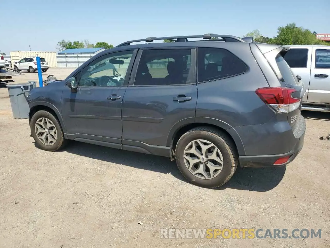 2 fotografías del automóvil dañado JF2SKAGCXLH561595 SUBARU FORESTER 2020
