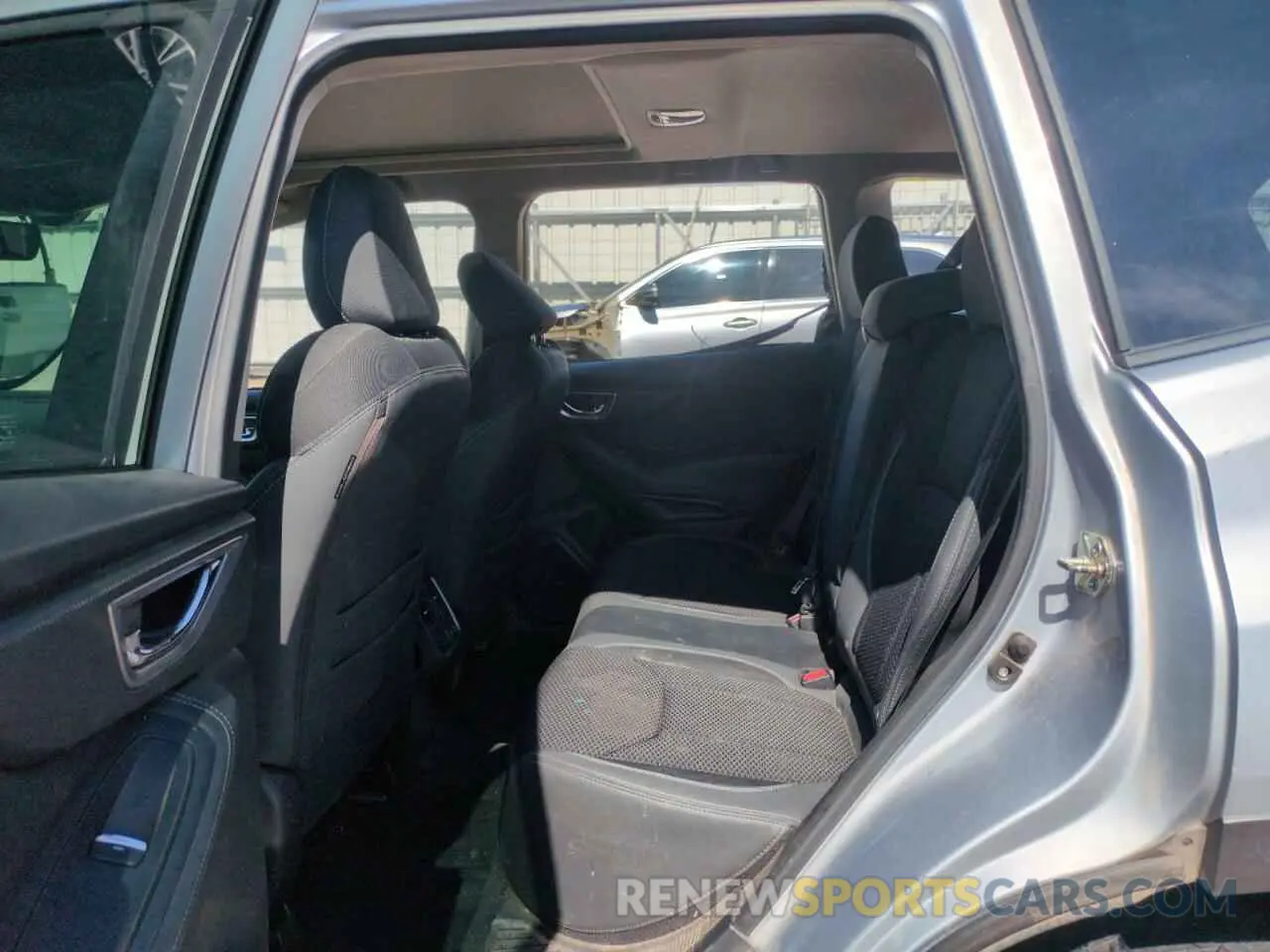 11 fotografías del automóvil dañado JF2SKAJC1LH513671 SUBARU FORESTER 2020