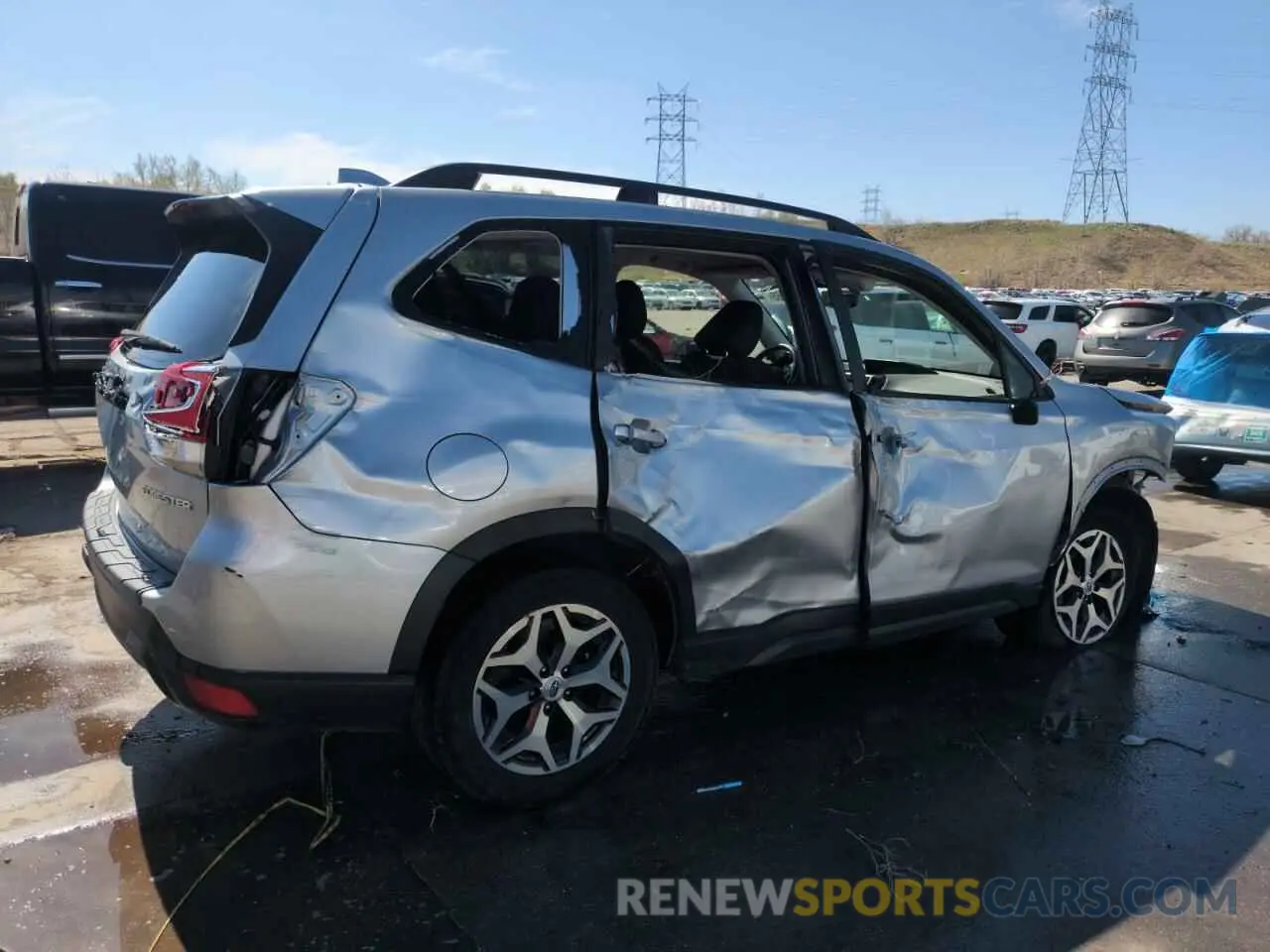 3 fotografías del automóvil dañado JF2SKAJC1LH513671 SUBARU FORESTER 2020