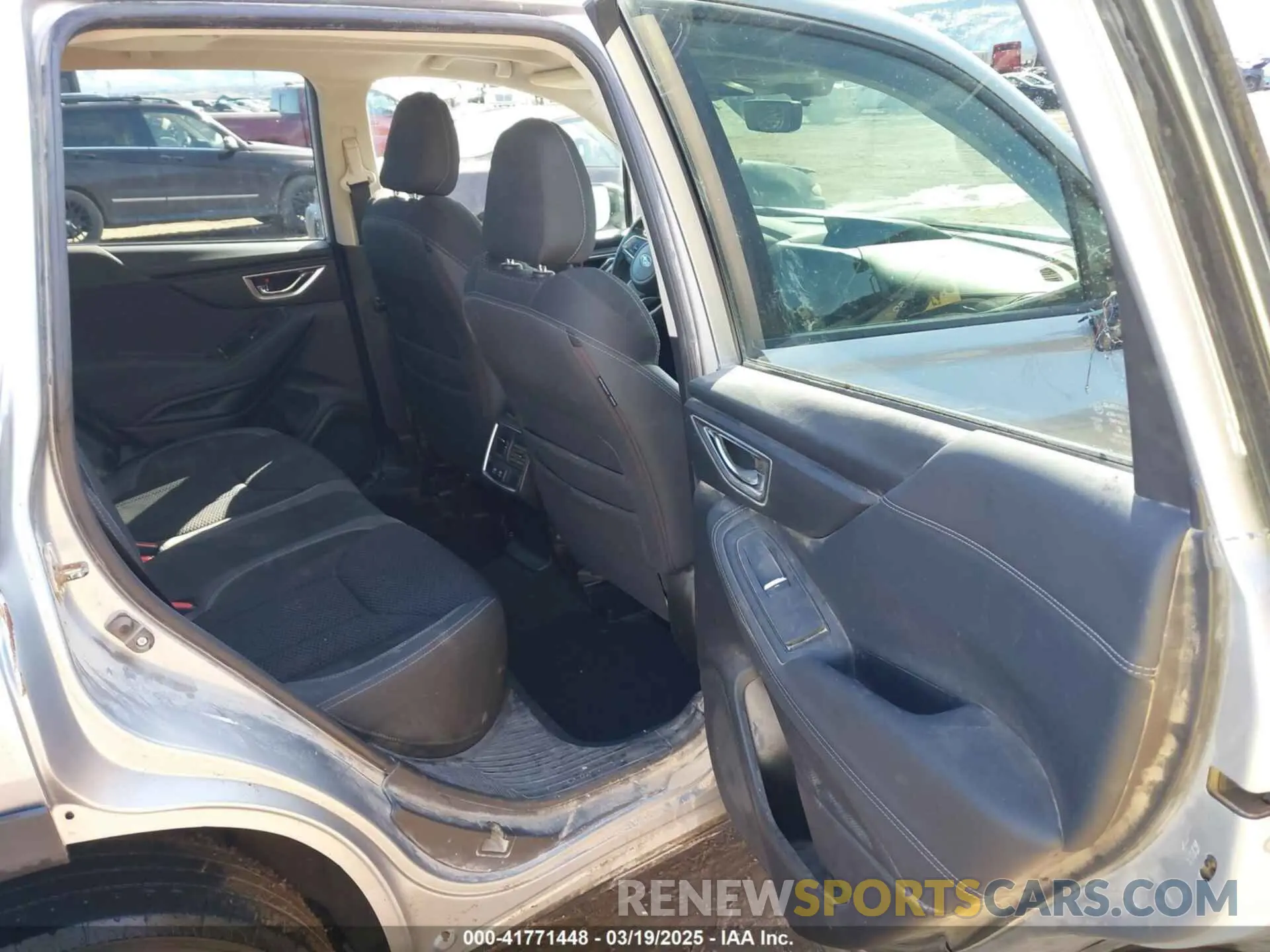 8 fotografías del automóvil dañado JF2SKAJC2LH520337 SUBARU FORESTER 2020