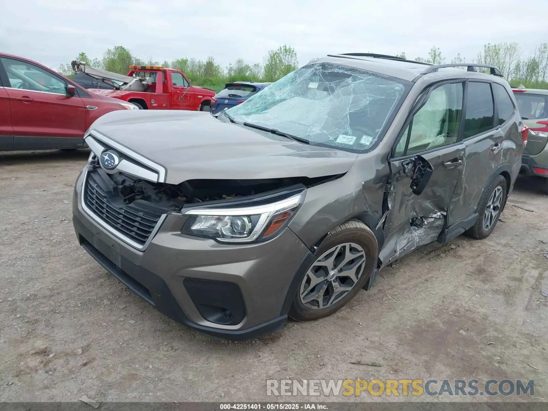 2 fotografías del automóvil dañado JF2SKAJC2LH608689 SUBARU FORESTER 2020