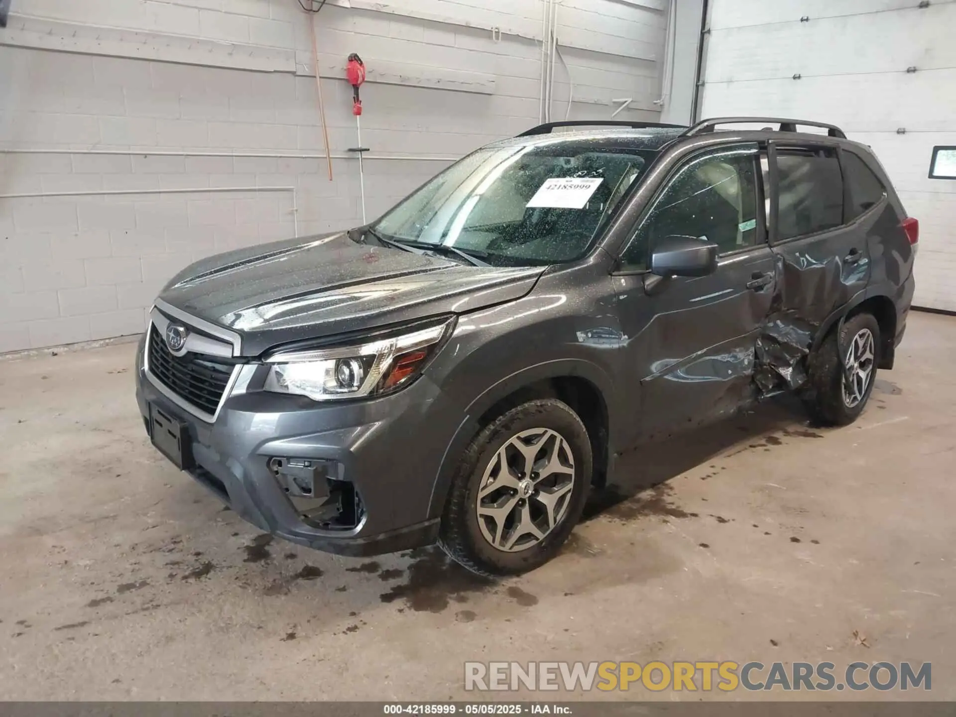 2 fotografías del automóvil dañado JF2SKAJC5LH559942 SUBARU FORESTER 2020