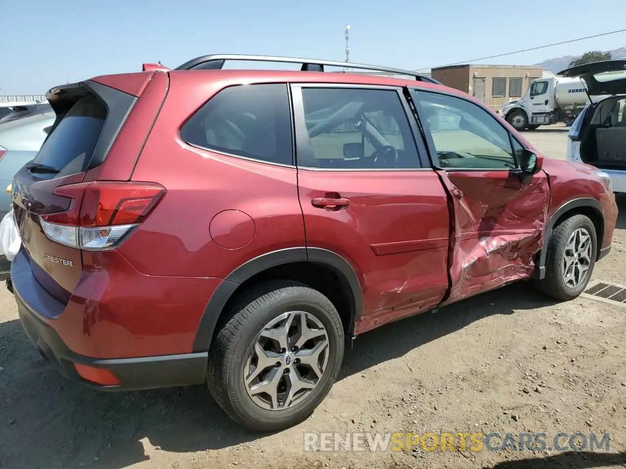 3 fotografías del automóvil dañado JF2SKAJC8LH477929 SUBARU FORESTER 2020