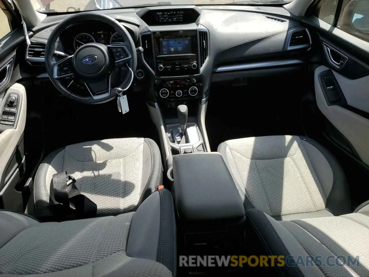8 fotografías del automóvil dañado JF2SKAJC8LH477929 SUBARU FORESTER 2020