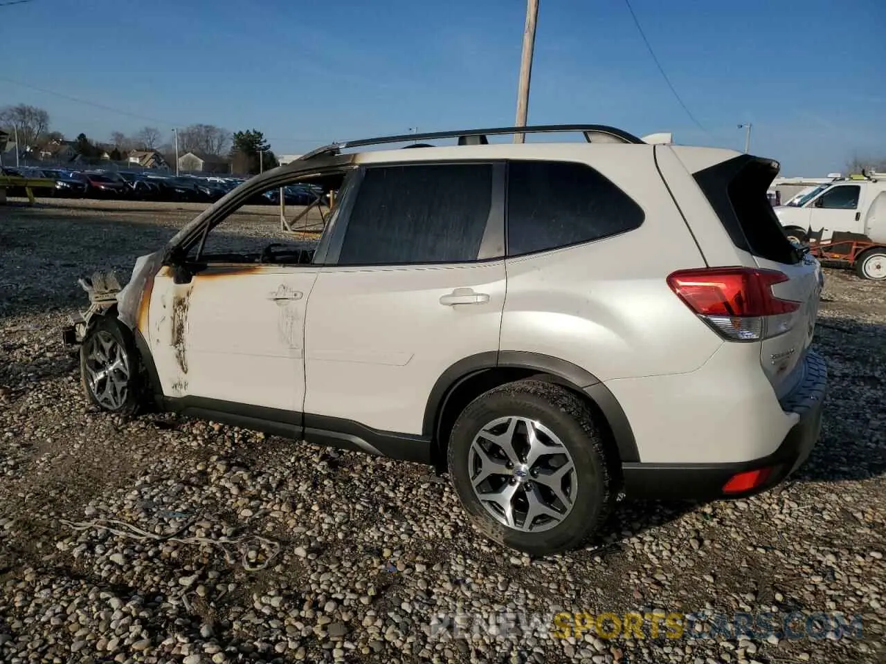 2 fotografías del automóvil dañado JF2SKAJCXLH524958 SUBARU FORESTER 2020