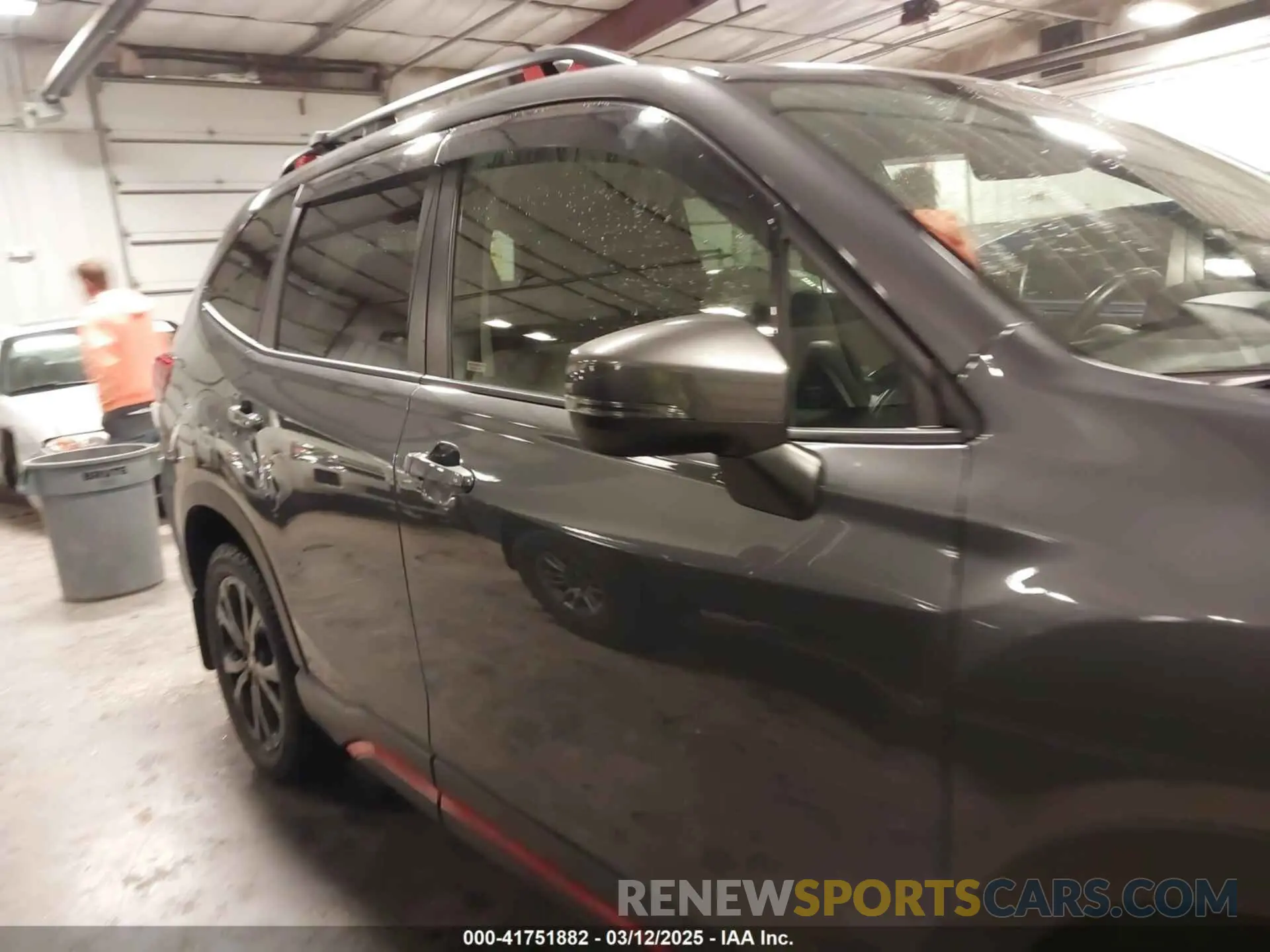 14 fotografías del automóvil dañado JF2SKALC4LH409530 SUBARU FORESTER 2020