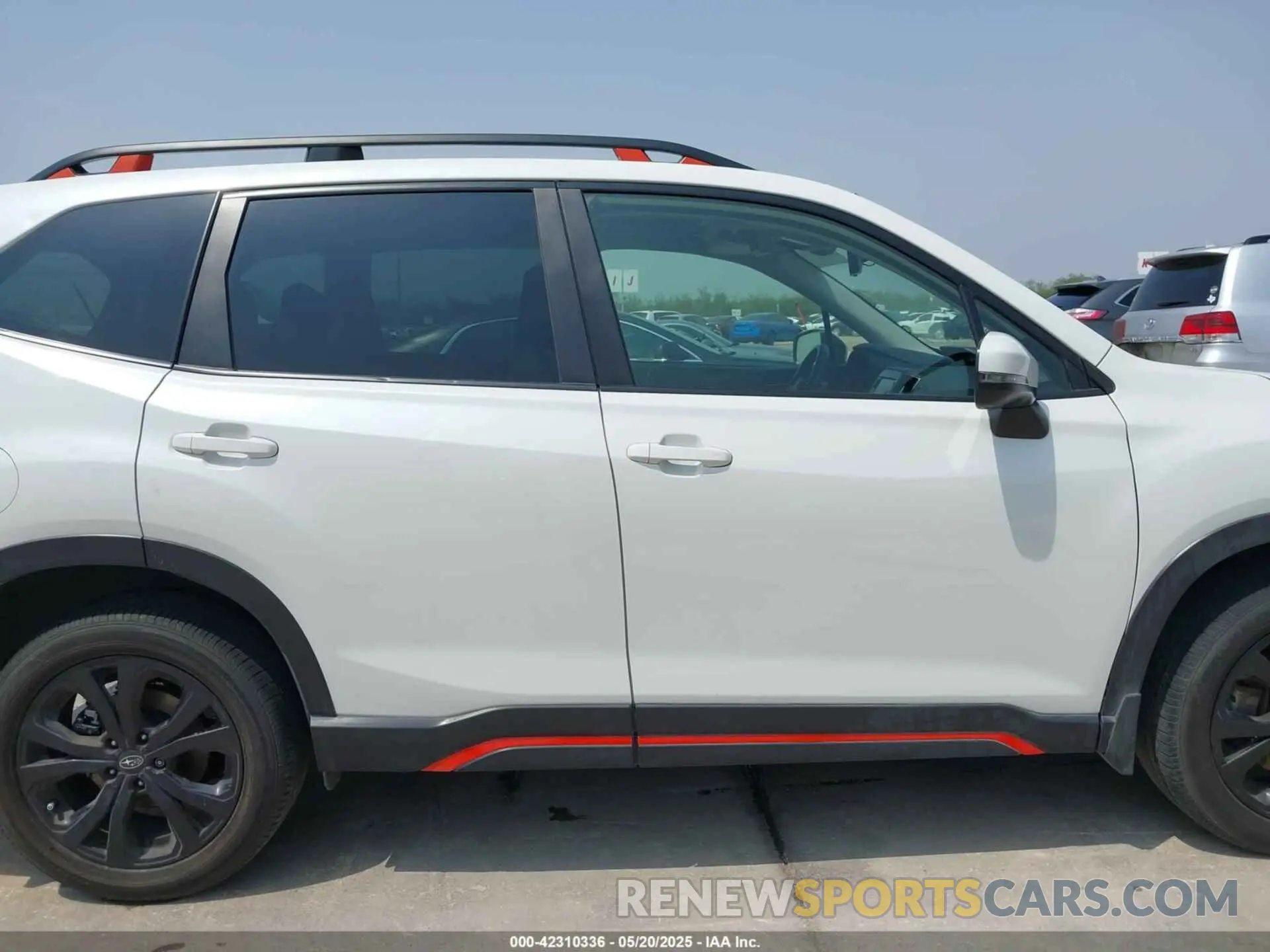 13 fotografías del automóvil dañado JF2SKALCXLH569282 SUBARU FORESTER 2020