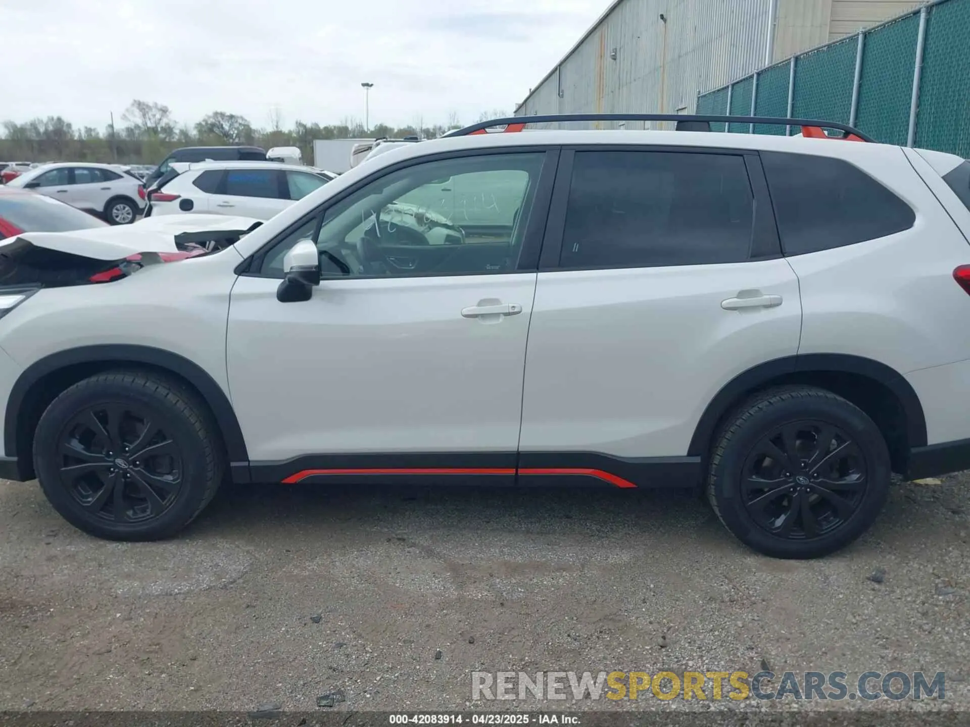 14 fotografías del automóvil dañado JF2SKAMC1LH490467 SUBARU FORESTER 2020