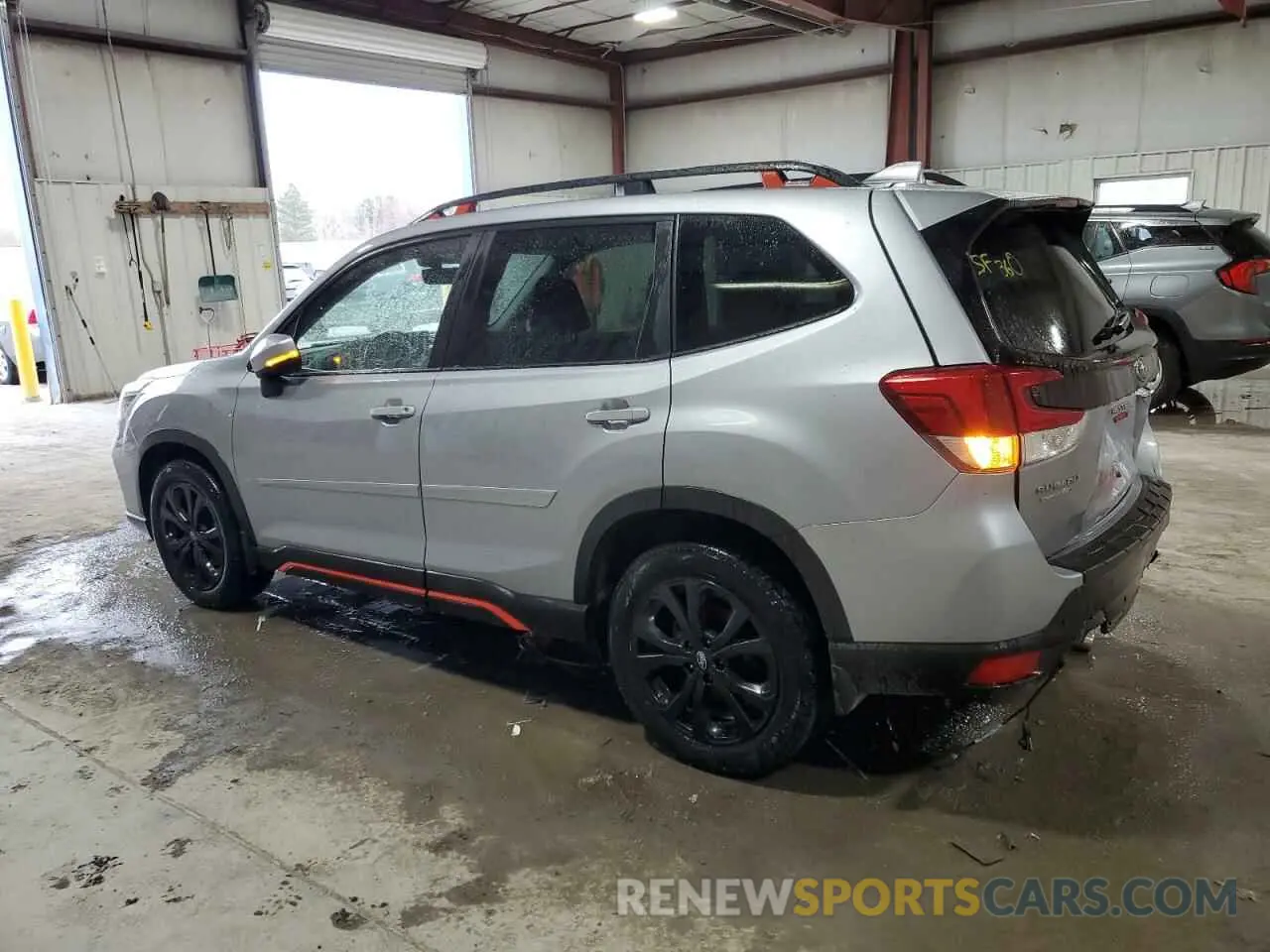 2 fotografías del automóvil dañado JF2SKARC4LH586764 SUBARU FORESTER 2020