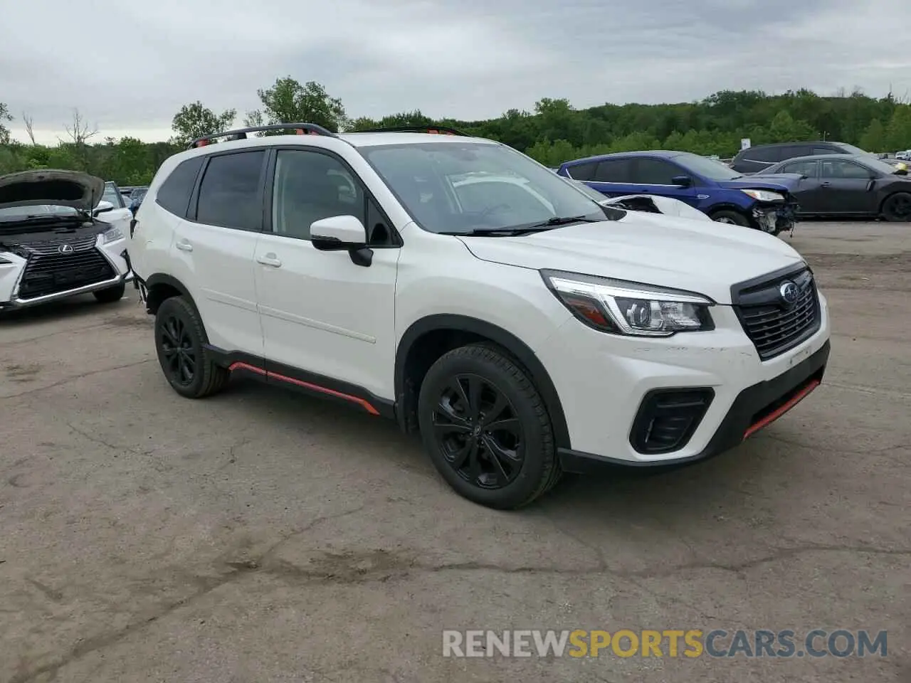 4 fotografías del automóvil dañado JF2SKARC5LH428286 SUBARU FORESTER 2020