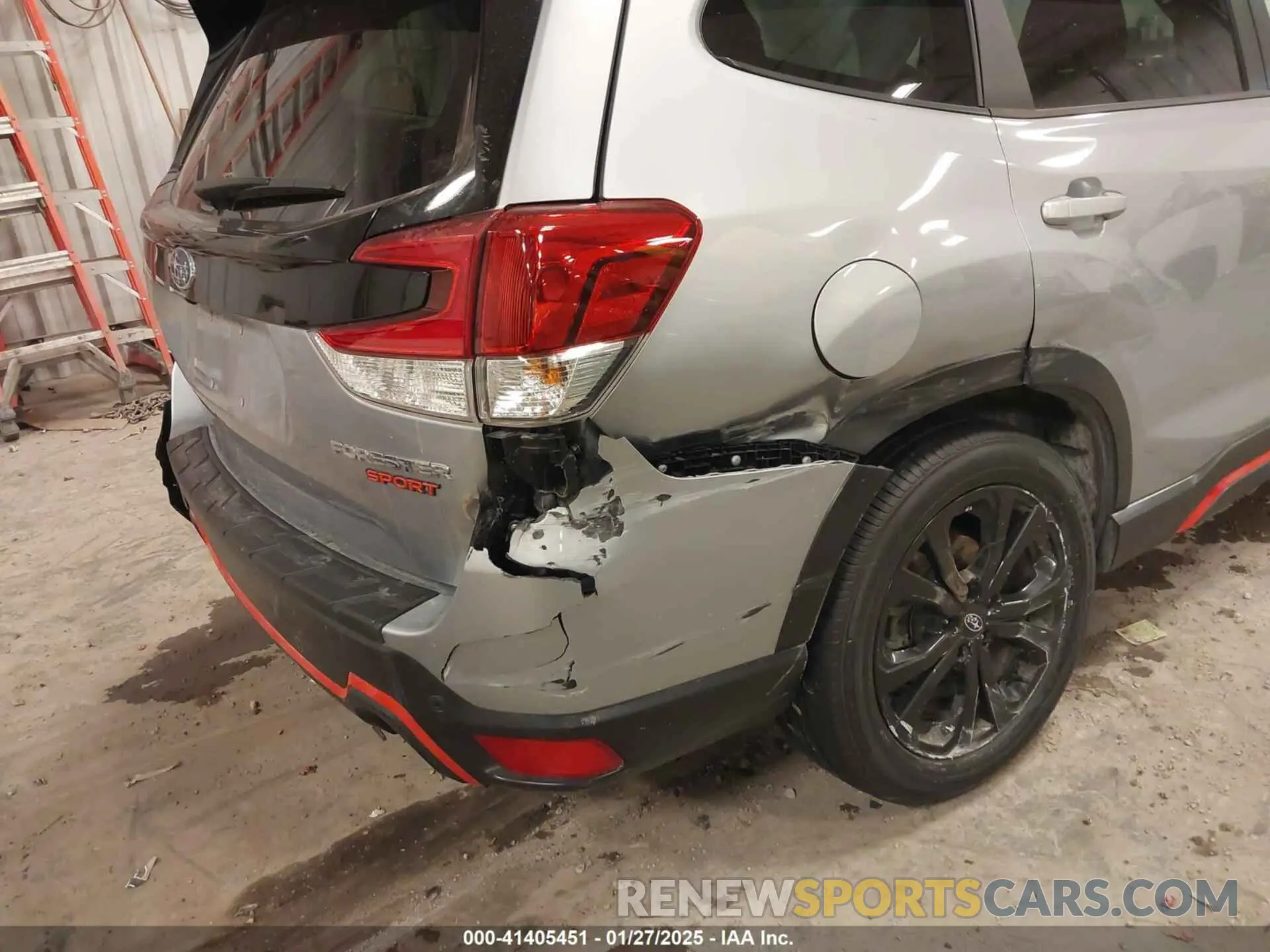 12 fotografías del automóvil dañado JF2SKARC6LH496404 SUBARU FORESTER 2020