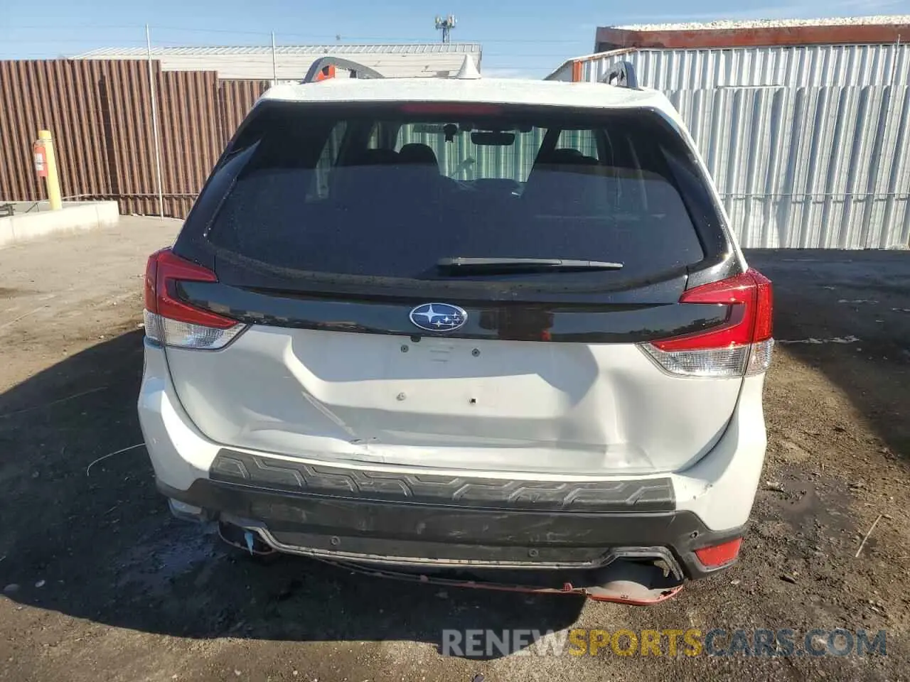 6 fotografías del automóvil dañado JF2SKARC7LH429651 SUBARU FORESTER 2020