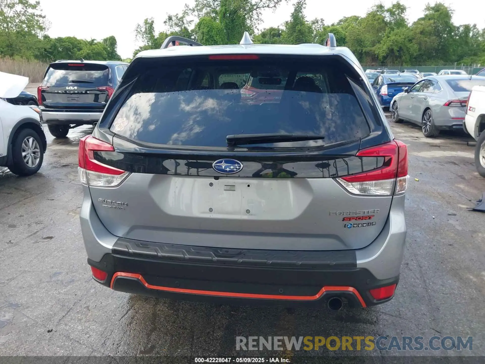 17 fotografías del automóvil dañado JF2SKARC8LH428900 SUBARU FORESTER 2020