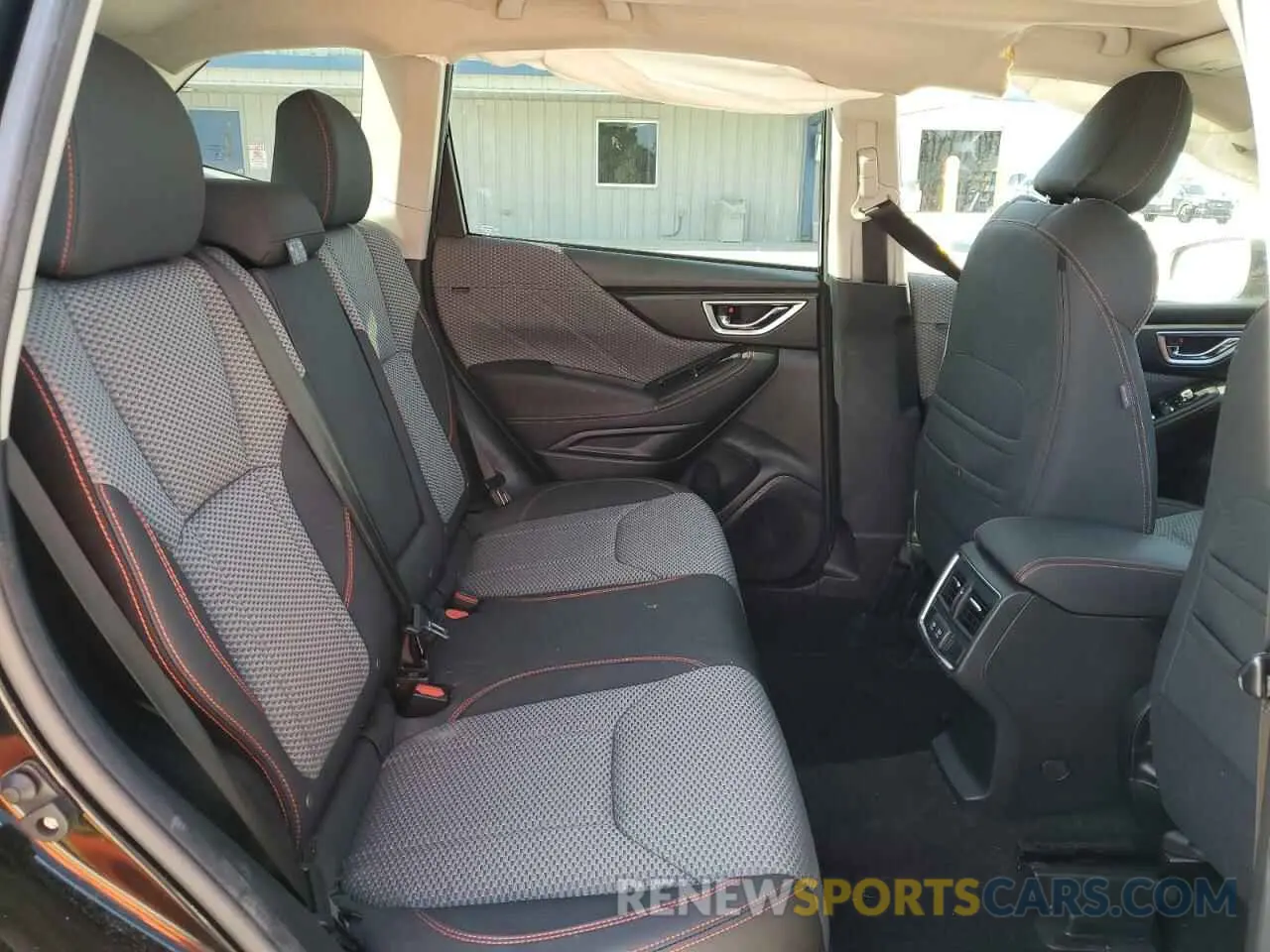 11 fotografías del automóvil dañado JF2SKARC8LH454459 SUBARU FORESTER 2020