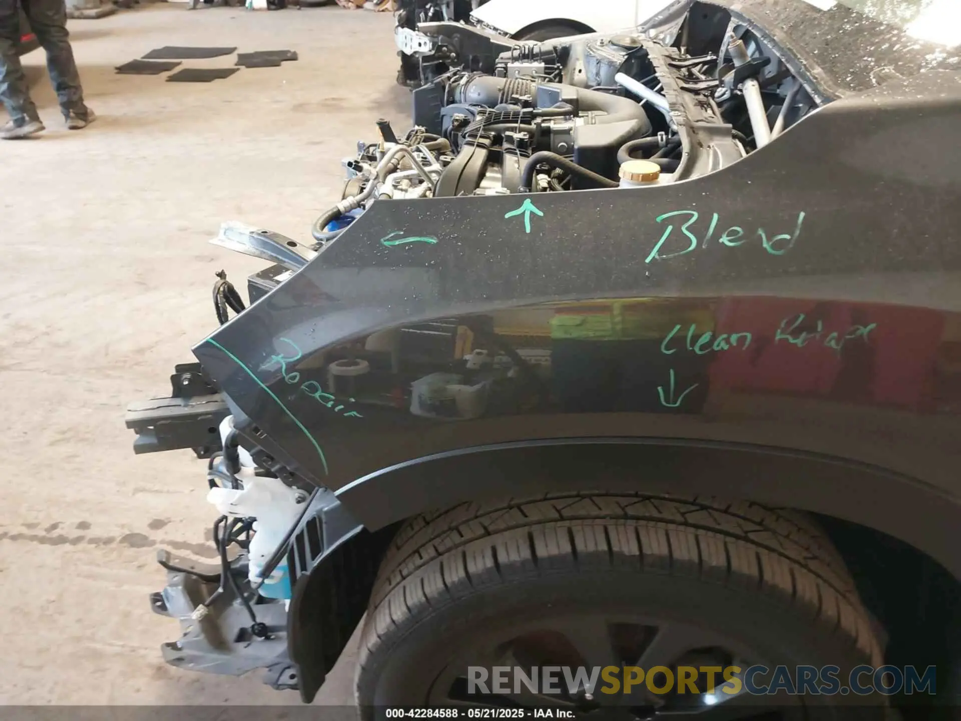 19 fotografías del automóvil dañado JF2SKARC8LH603680 SUBARU FORESTER 2020