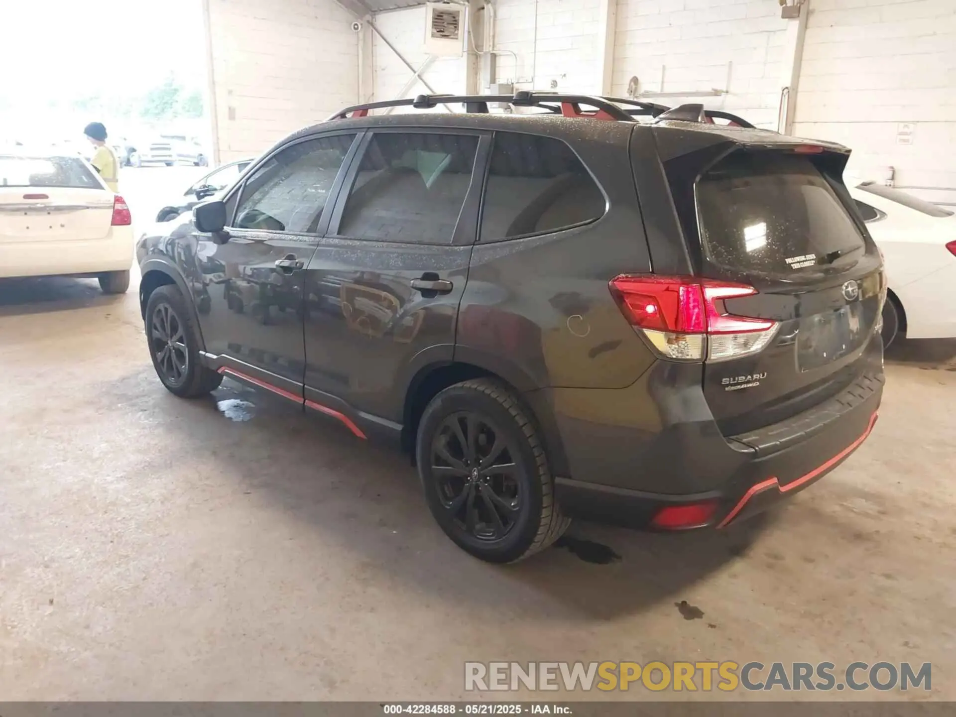 3 fotografías del automóvil dañado JF2SKARC8LH603680 SUBARU FORESTER 2020