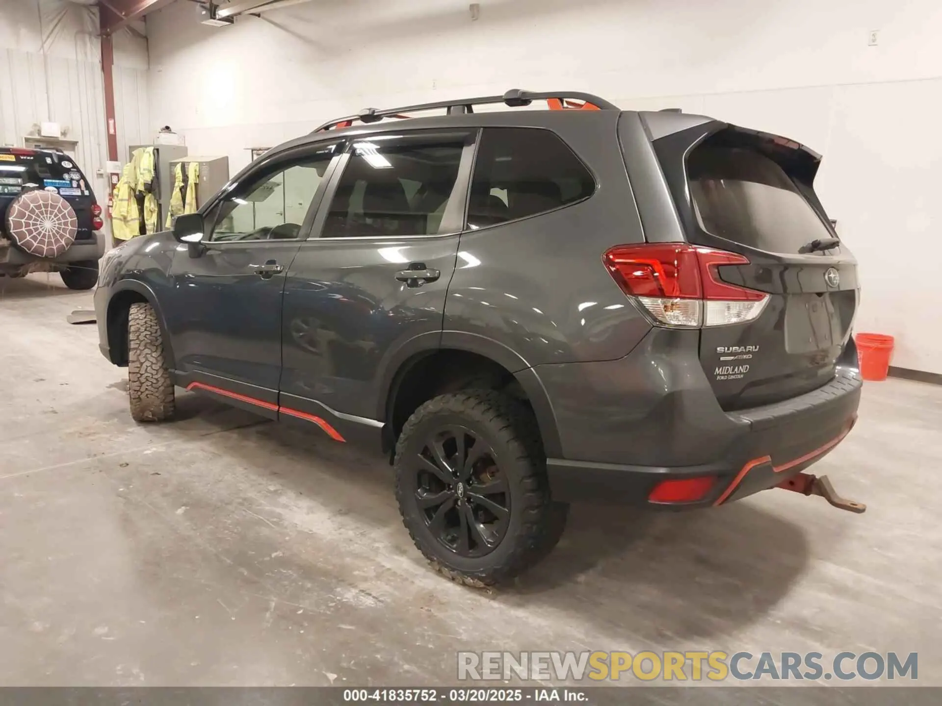3 fotografías del automóvil dañado JF2SKARC9LH458777 SUBARU FORESTER 2020
