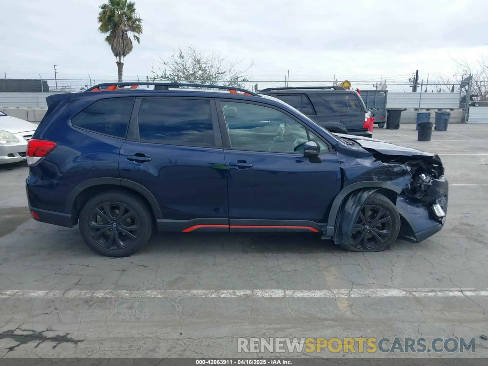 13 fotografías del automóvil dañado JF2SKARCXLH424184 SUBARU FORESTER 2020