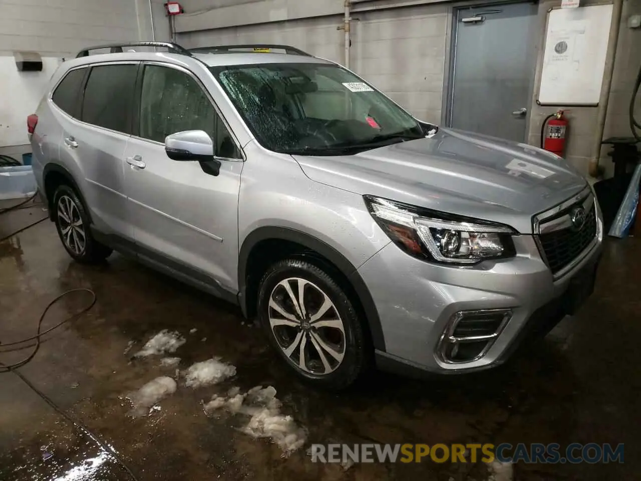 4 fotografías del automóvil dañado JF2SKASC0LH443112 SUBARU FORESTER 2020